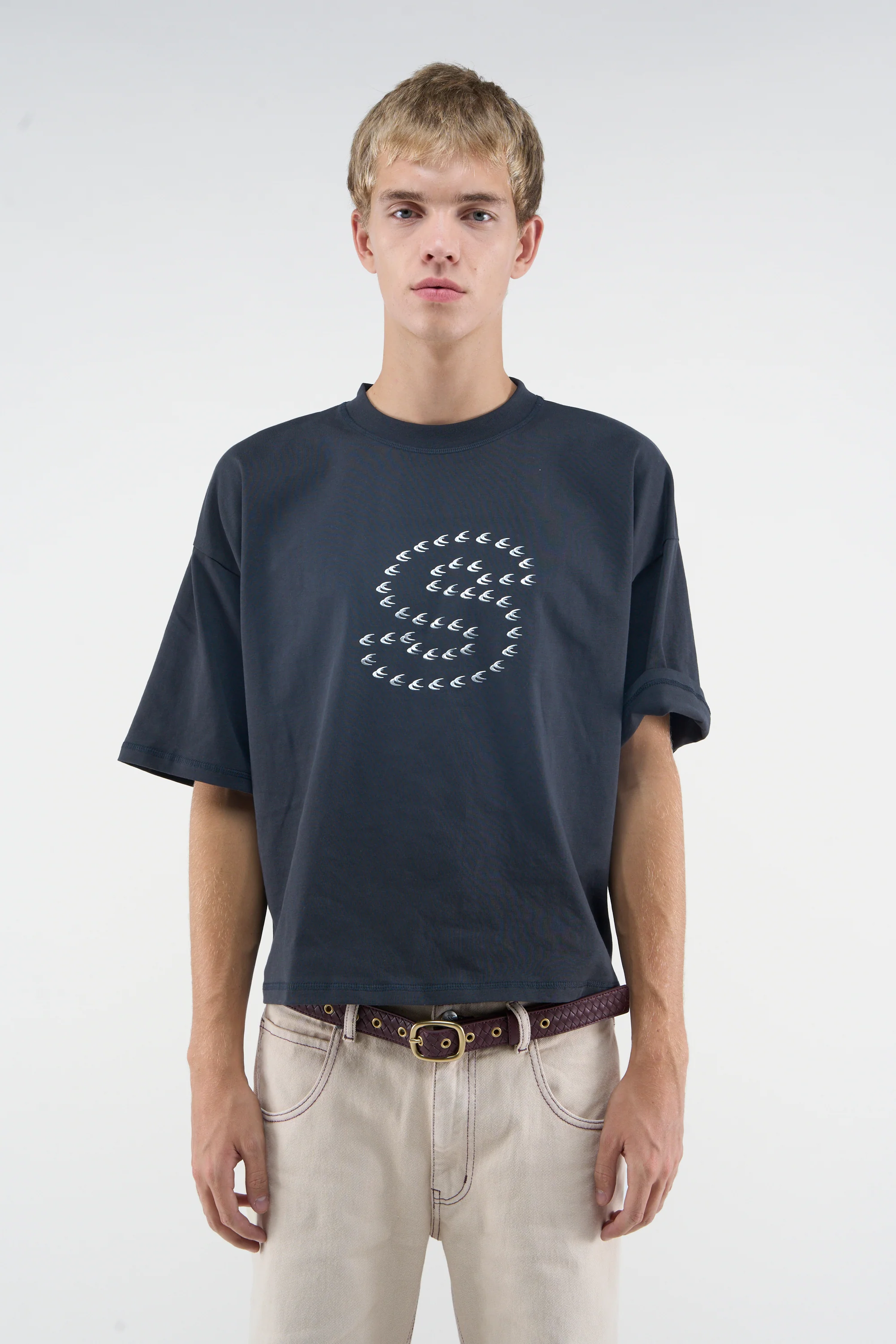 Bob Dark T-Shirt - Image 6