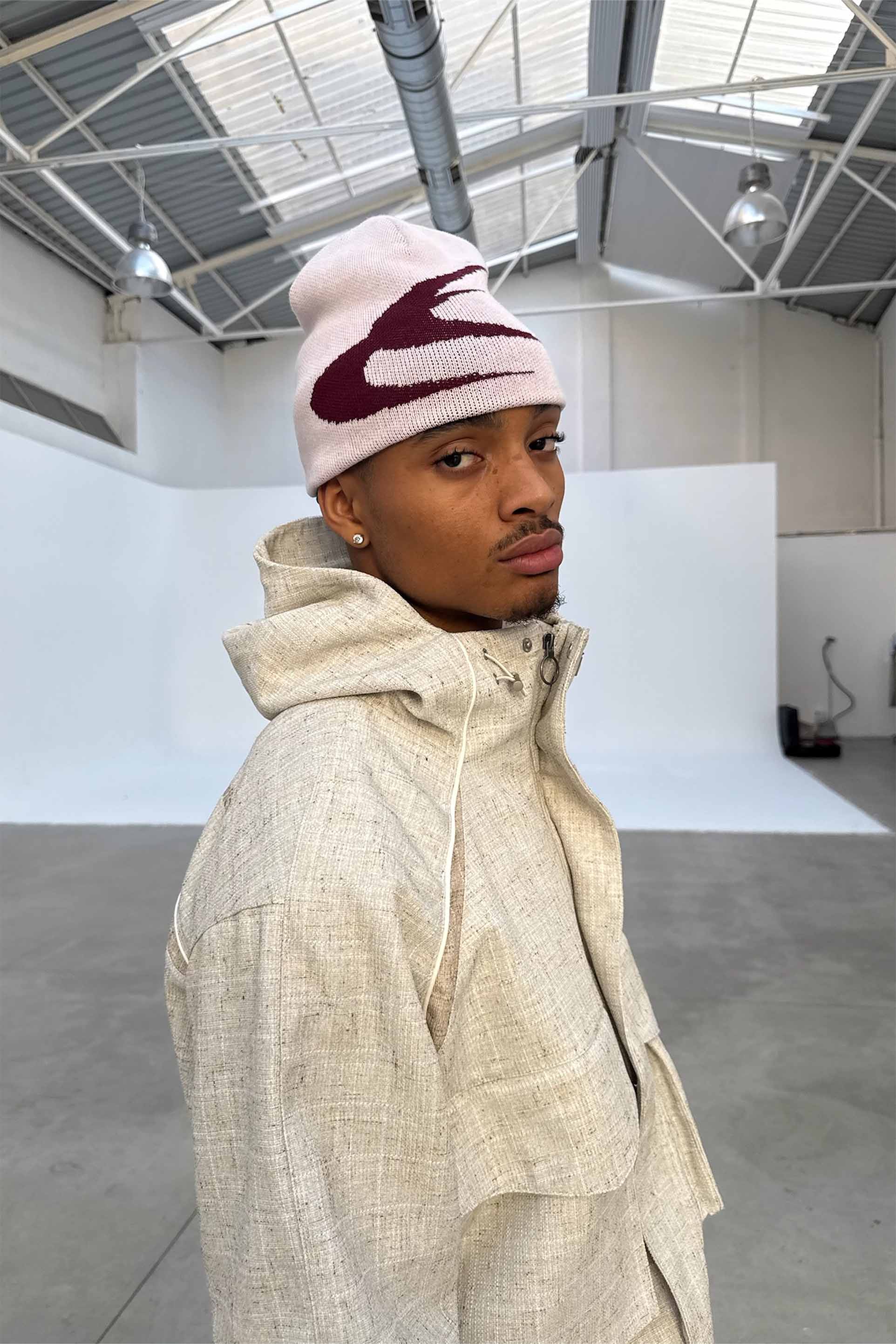 Boucle Essential Ecru Windbreaker - Image 6