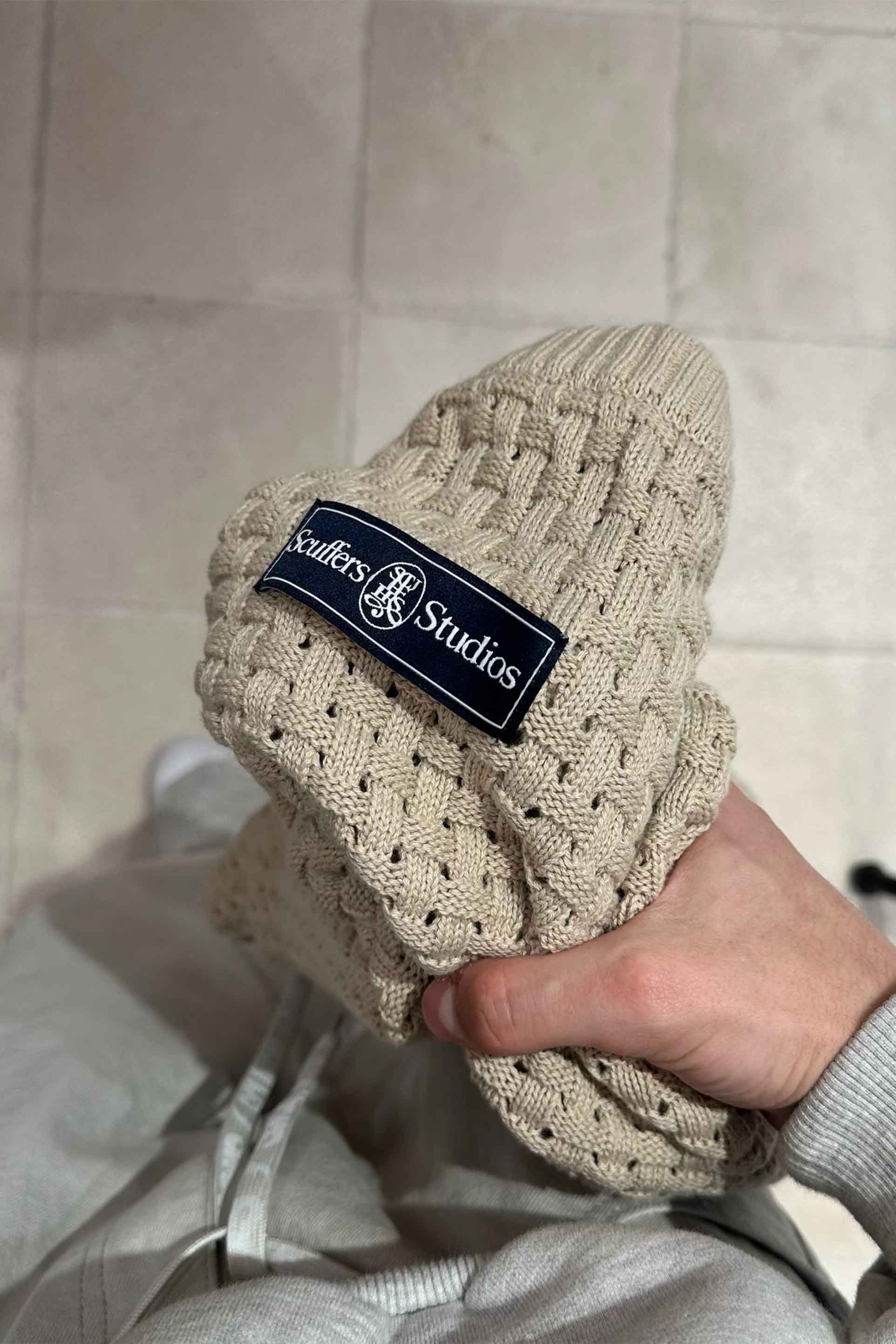 Case Camel Knit - Image 13