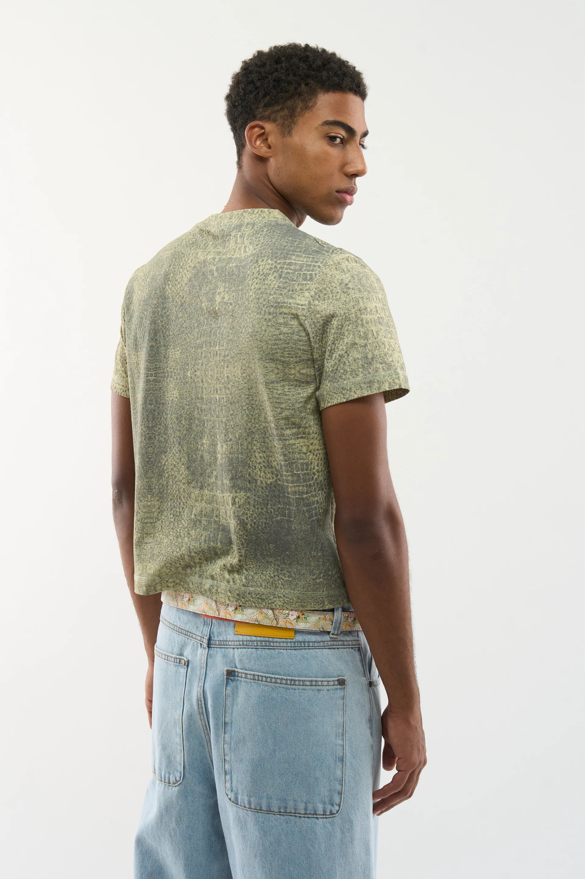 Crocodile Dusty Green Fitted T-Shirt - Image 4