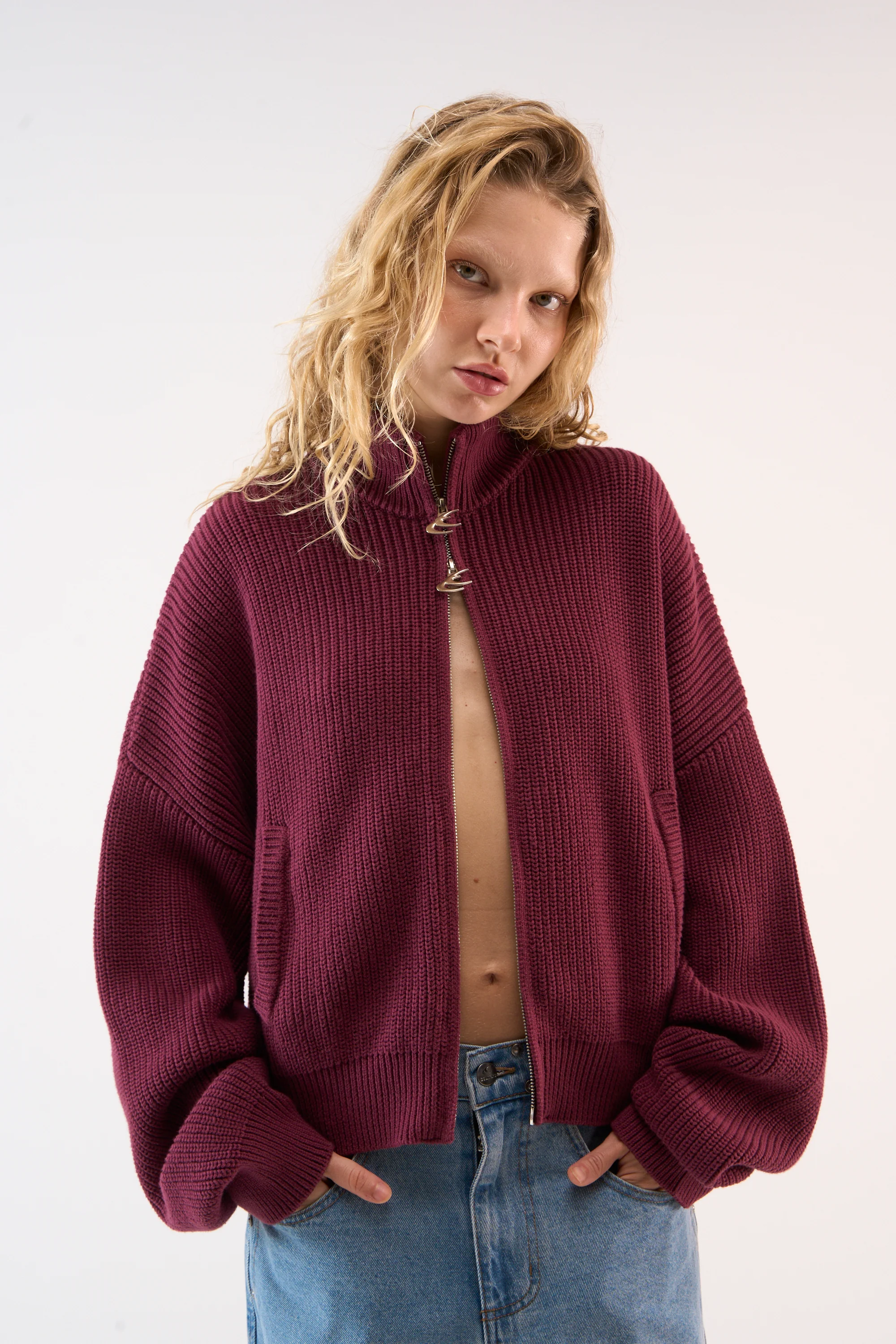 Delore Burgundy Knit Zipper - Image 3
