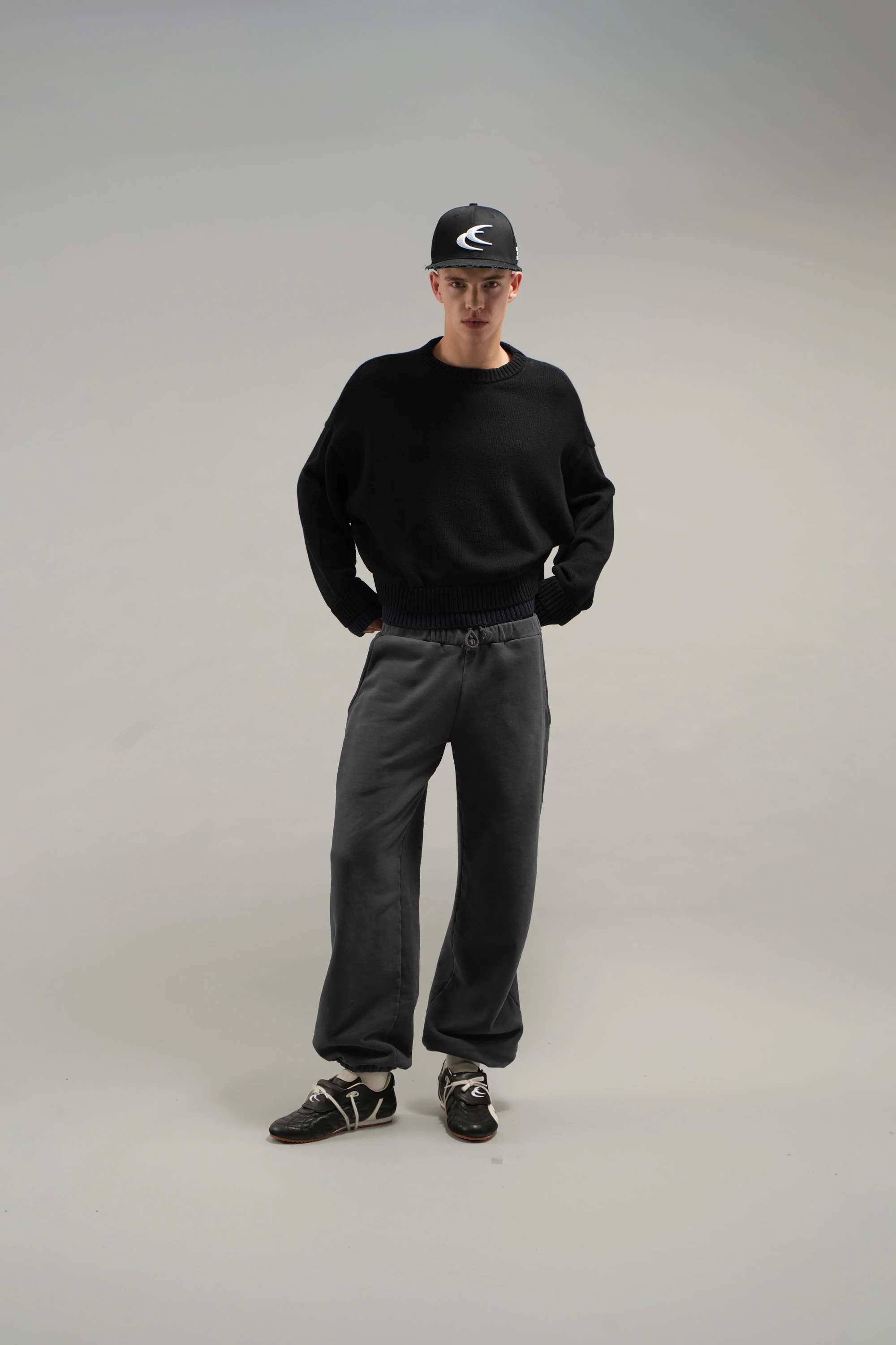 Double Black Knit - Image 4