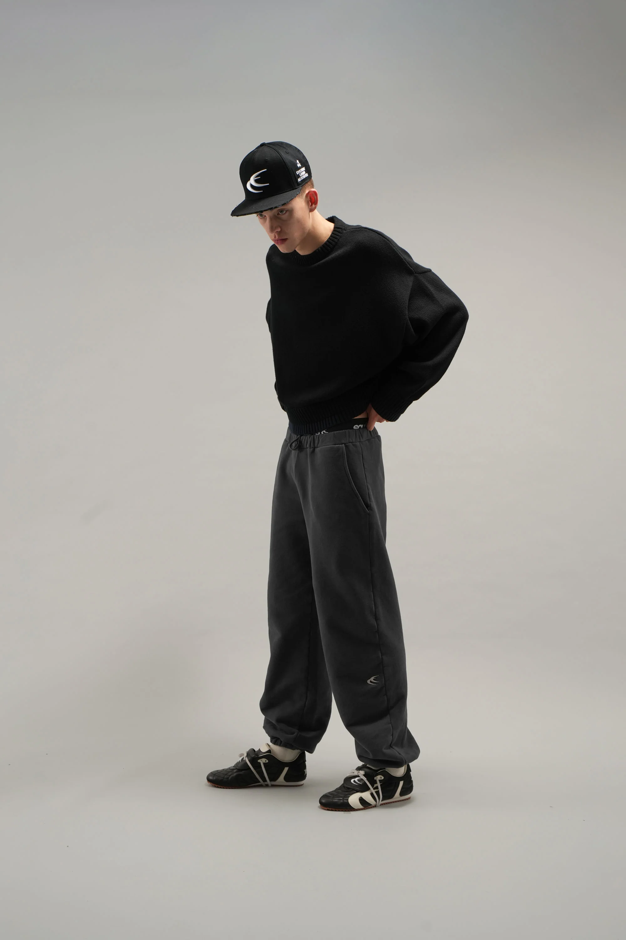 Double Black Knit - Image 5
