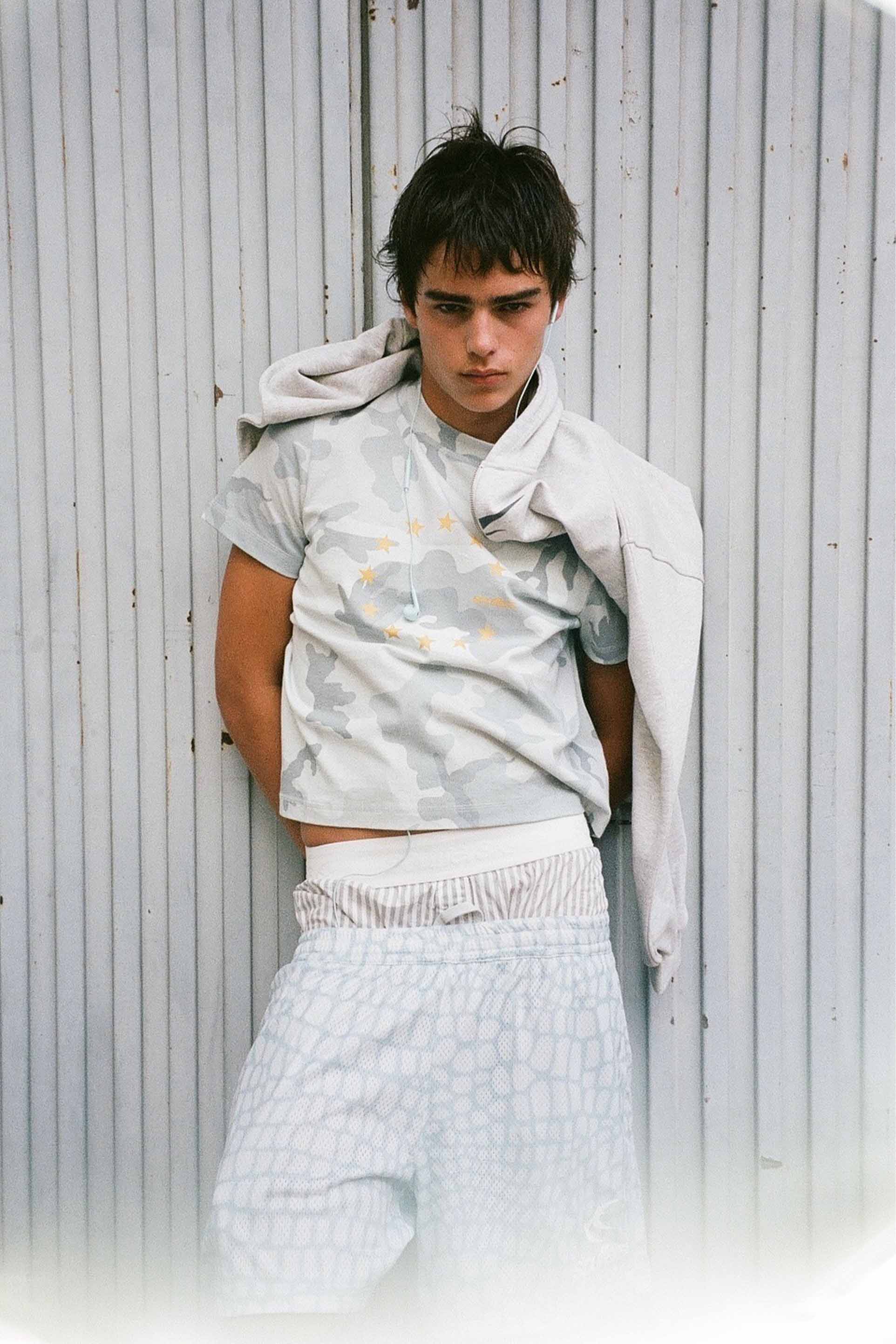 EA Grey T-Shirt - Image 5
