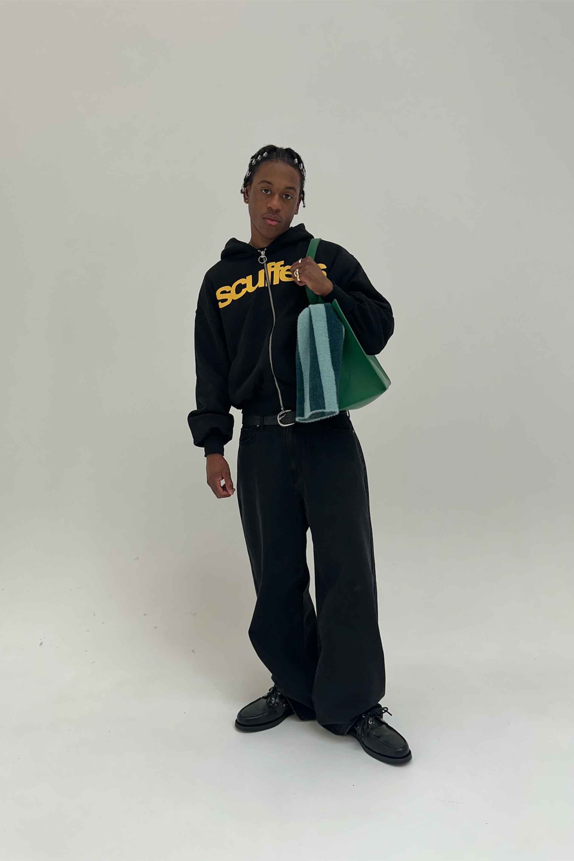 Essential Black Zipper - Image 7