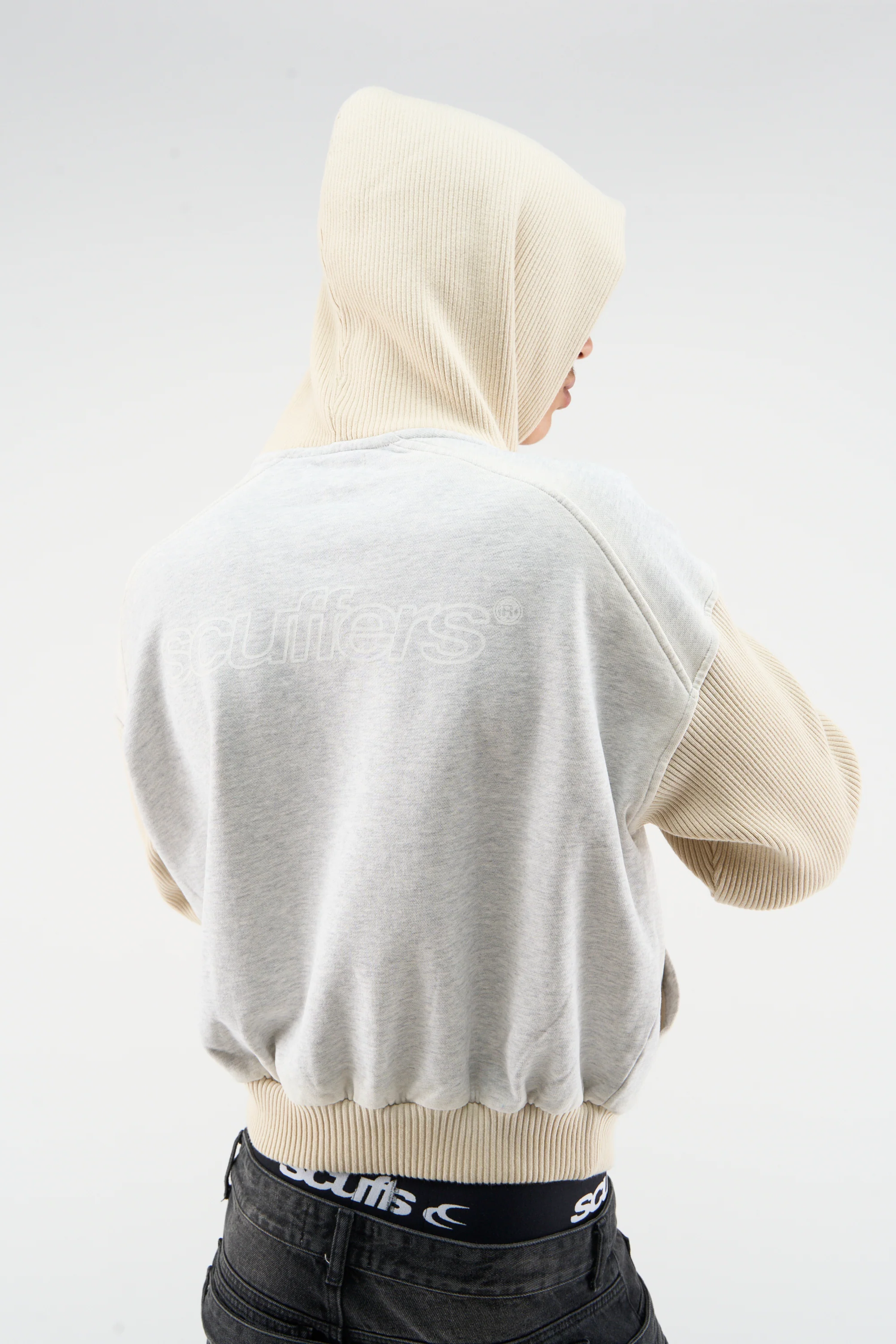 Exit Grey Zipper - Image 3