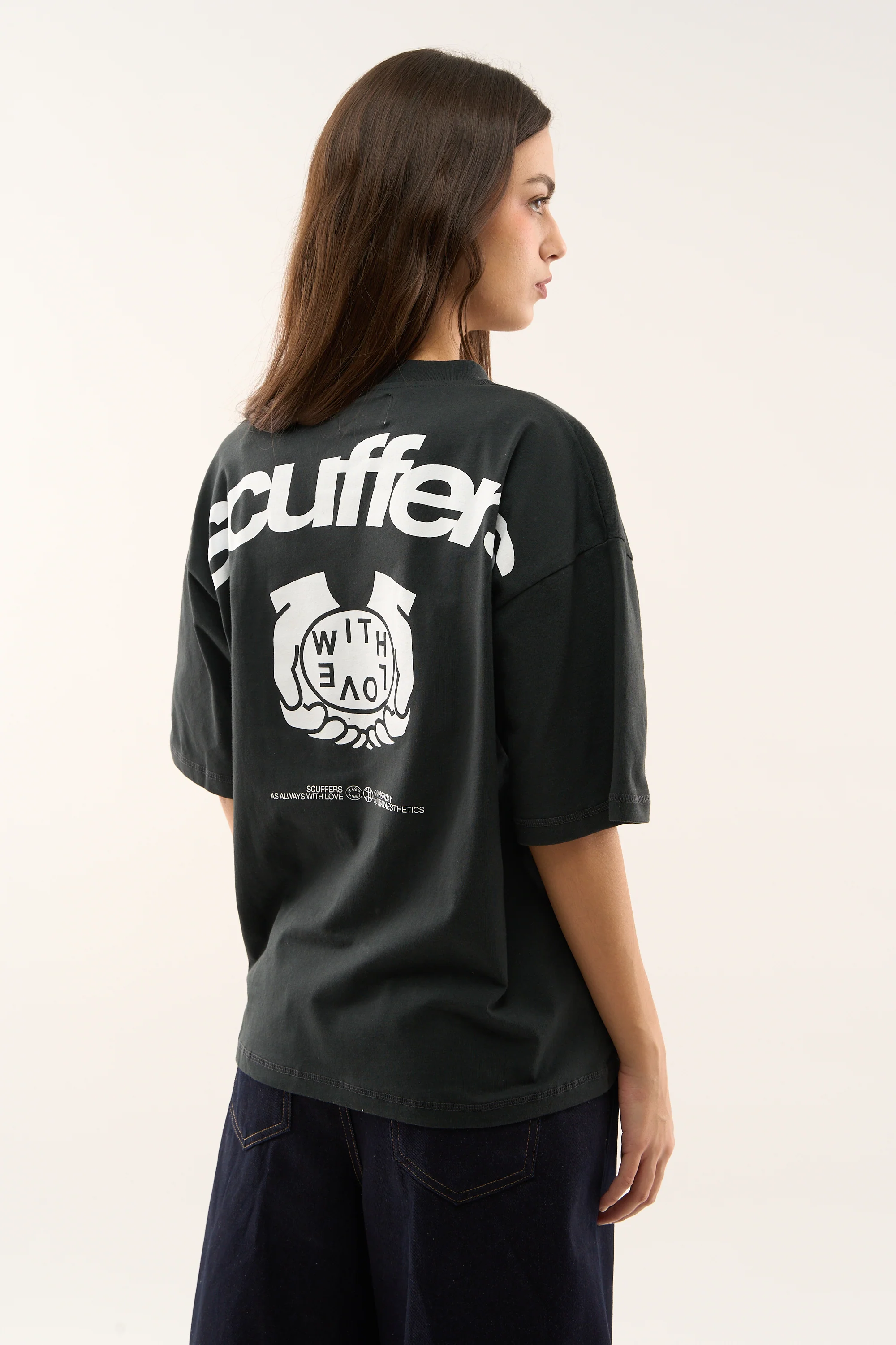 Familia Dark T-Shirt - Image 4