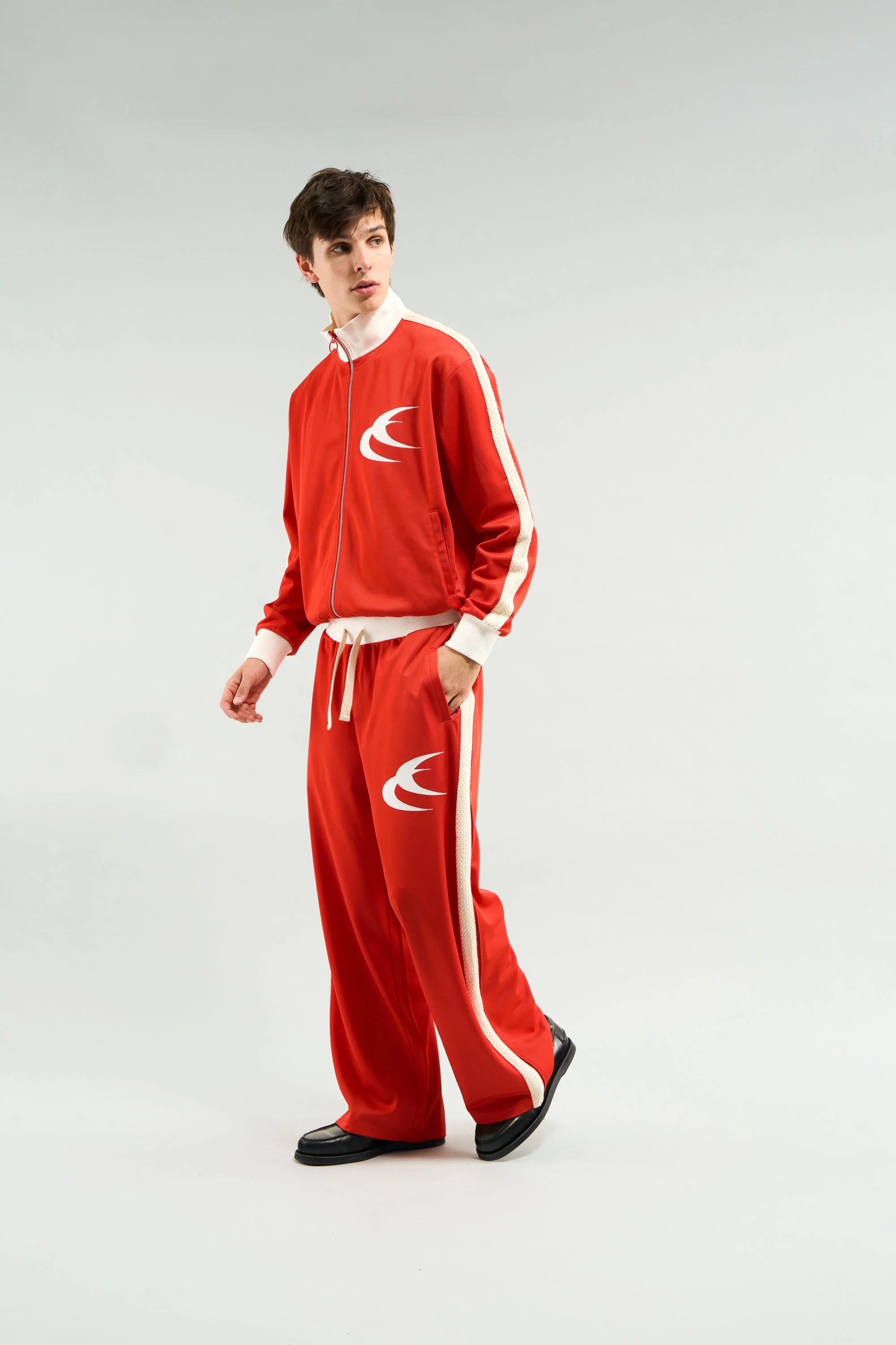 Gallery Red Suit Jacket - Image 5