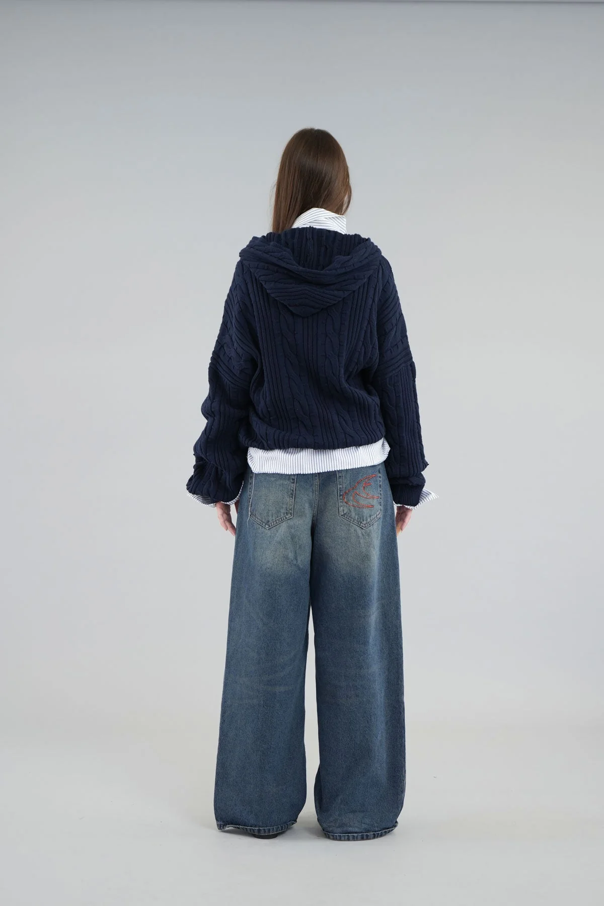 Latte Navy Zipper Knit - Image 9