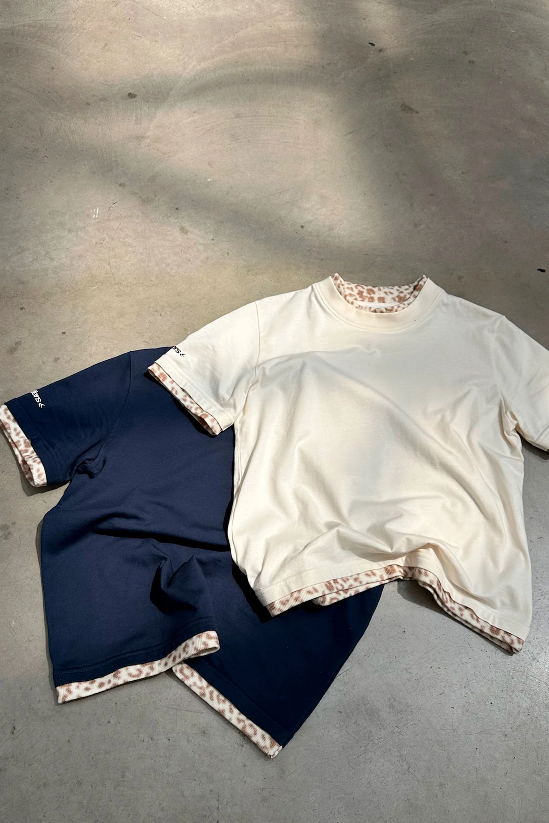Leo Navy Top - Image 6