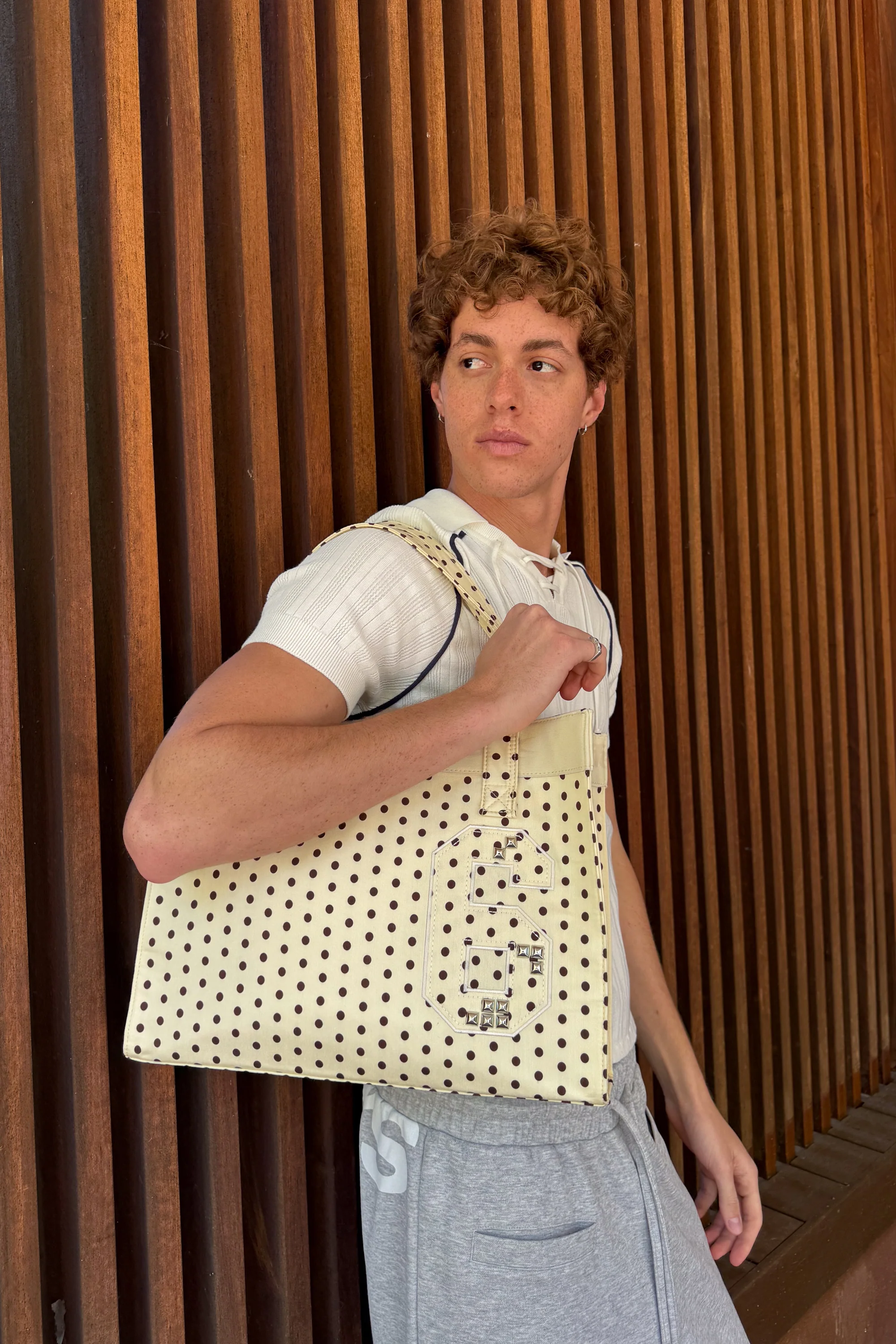 Llover Butter Totebag - Image 6