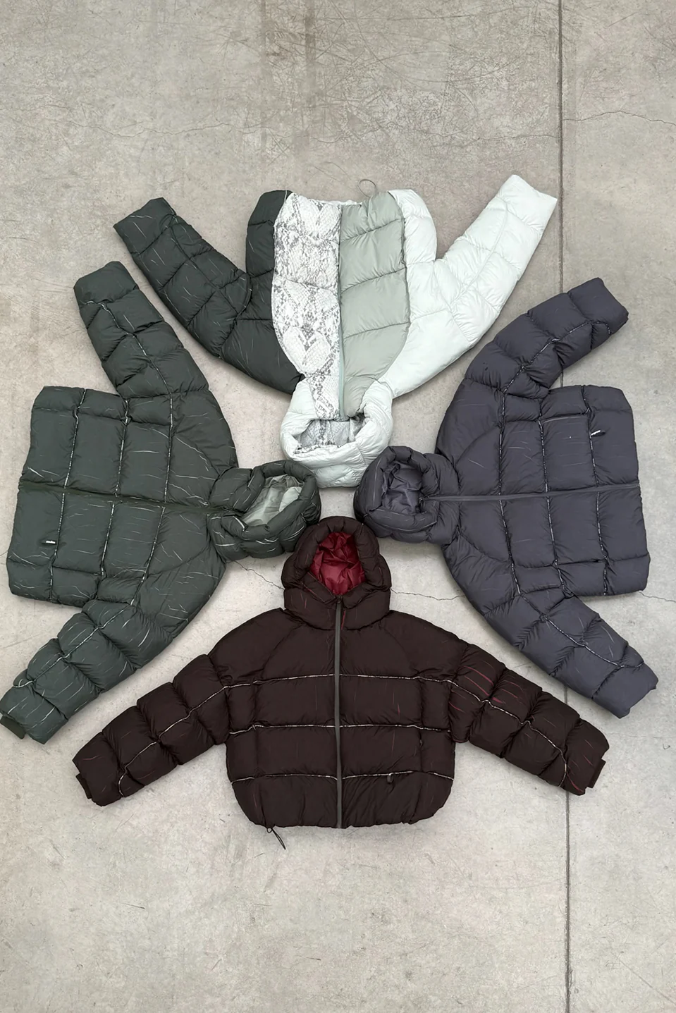 Marble Dark Grey Puffer Jacket - Image 7
