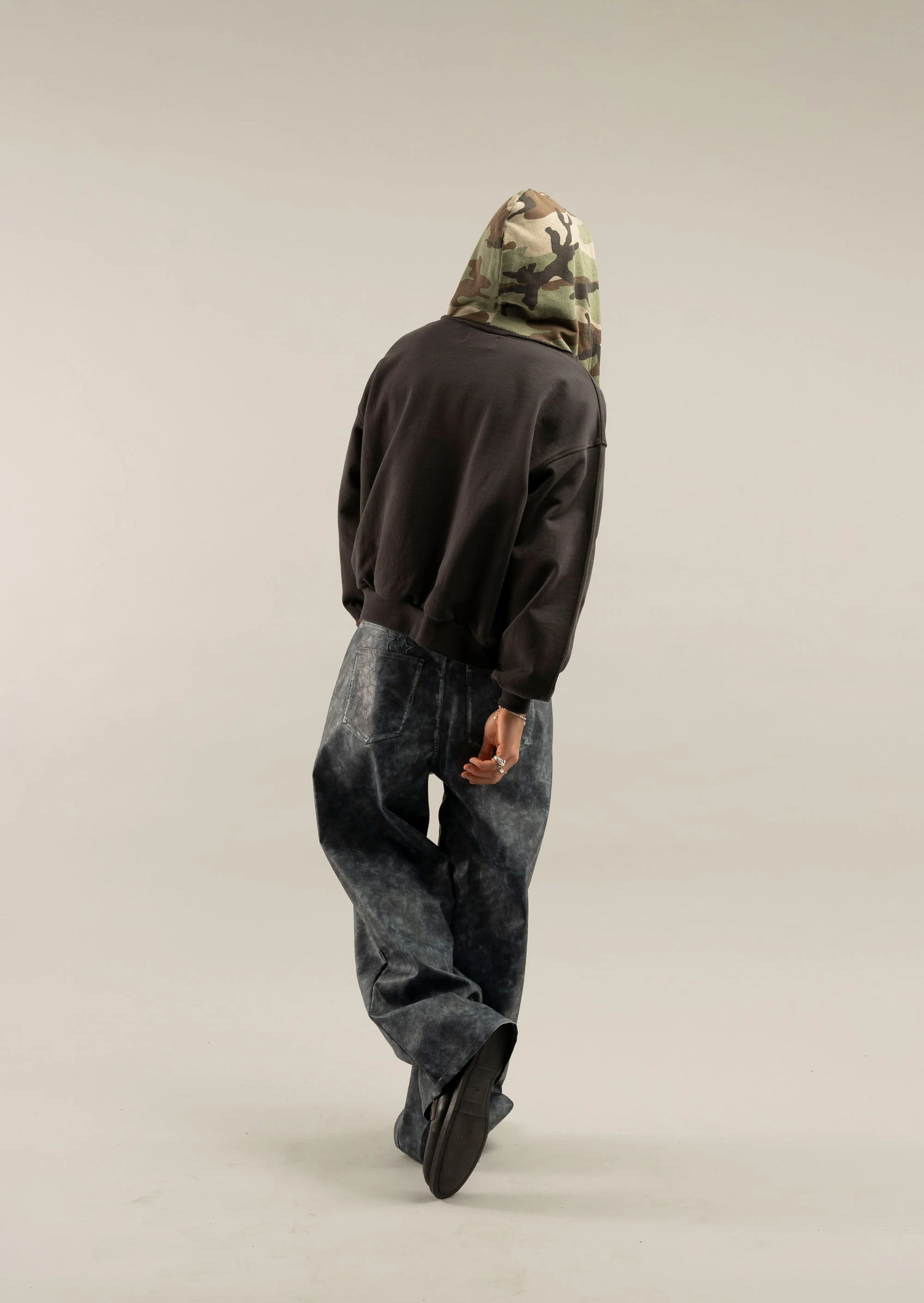 Mask Dark Zipper - Image 7