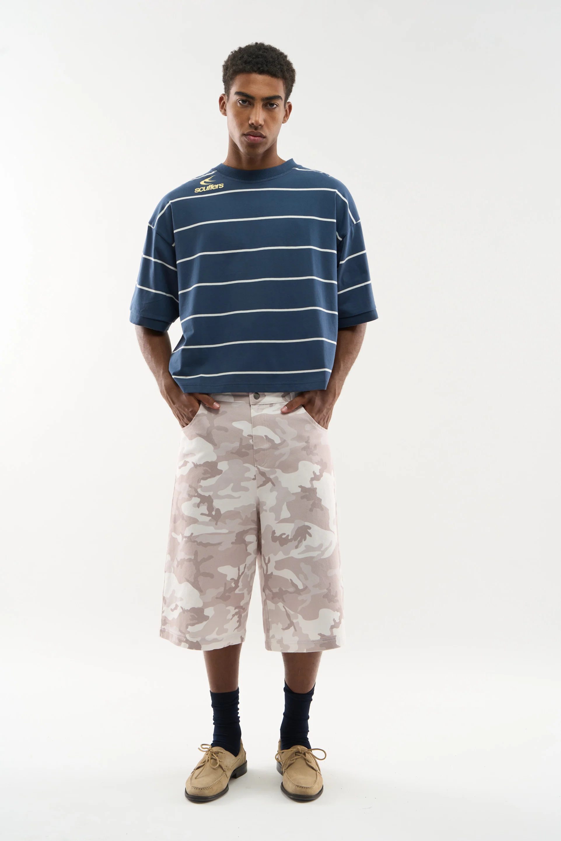 New Amore Navy T-Shirt - Image 4