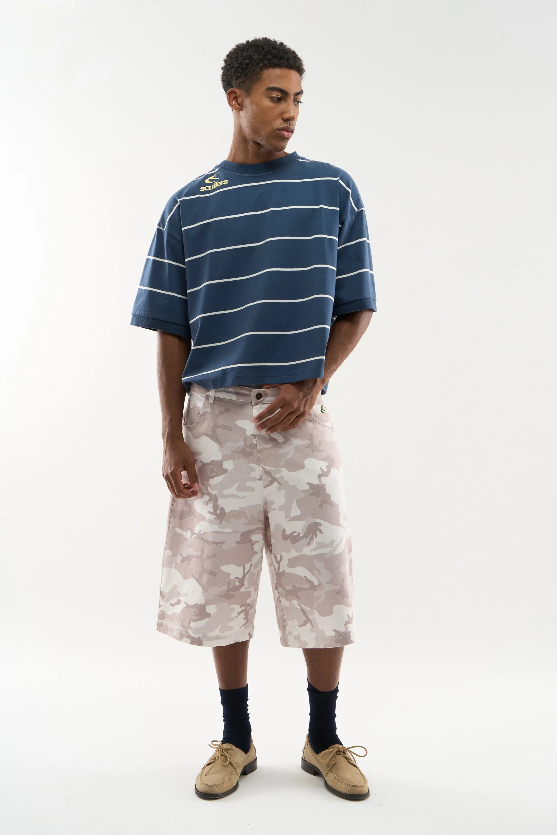 New Amore Navy T-Shirt - Image 6