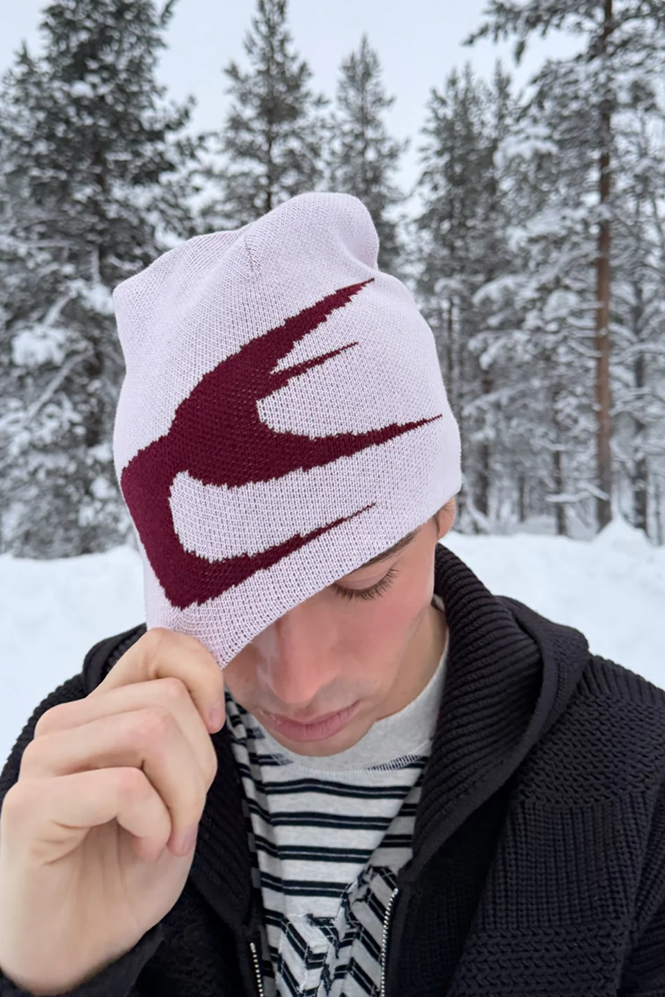 New Amore Pink Beanie - Image 2