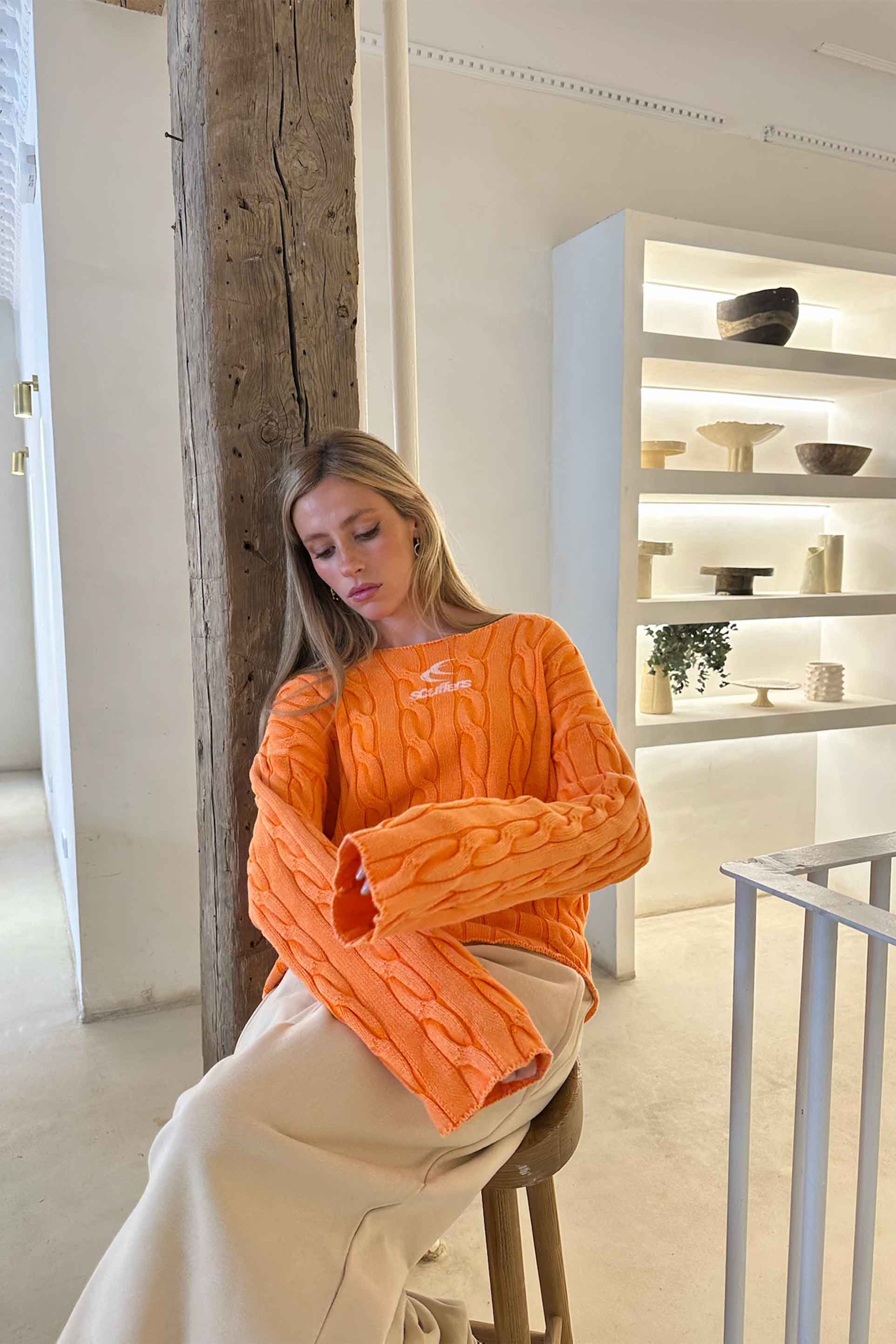 New Trench Orange Knit - Image 2
