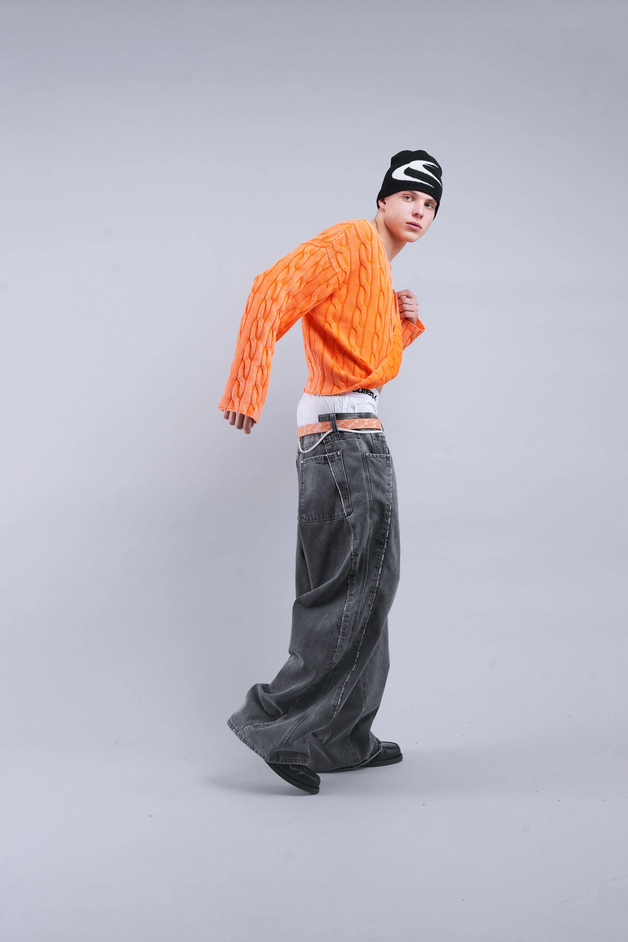 New Trench Orange Knit - Image 7