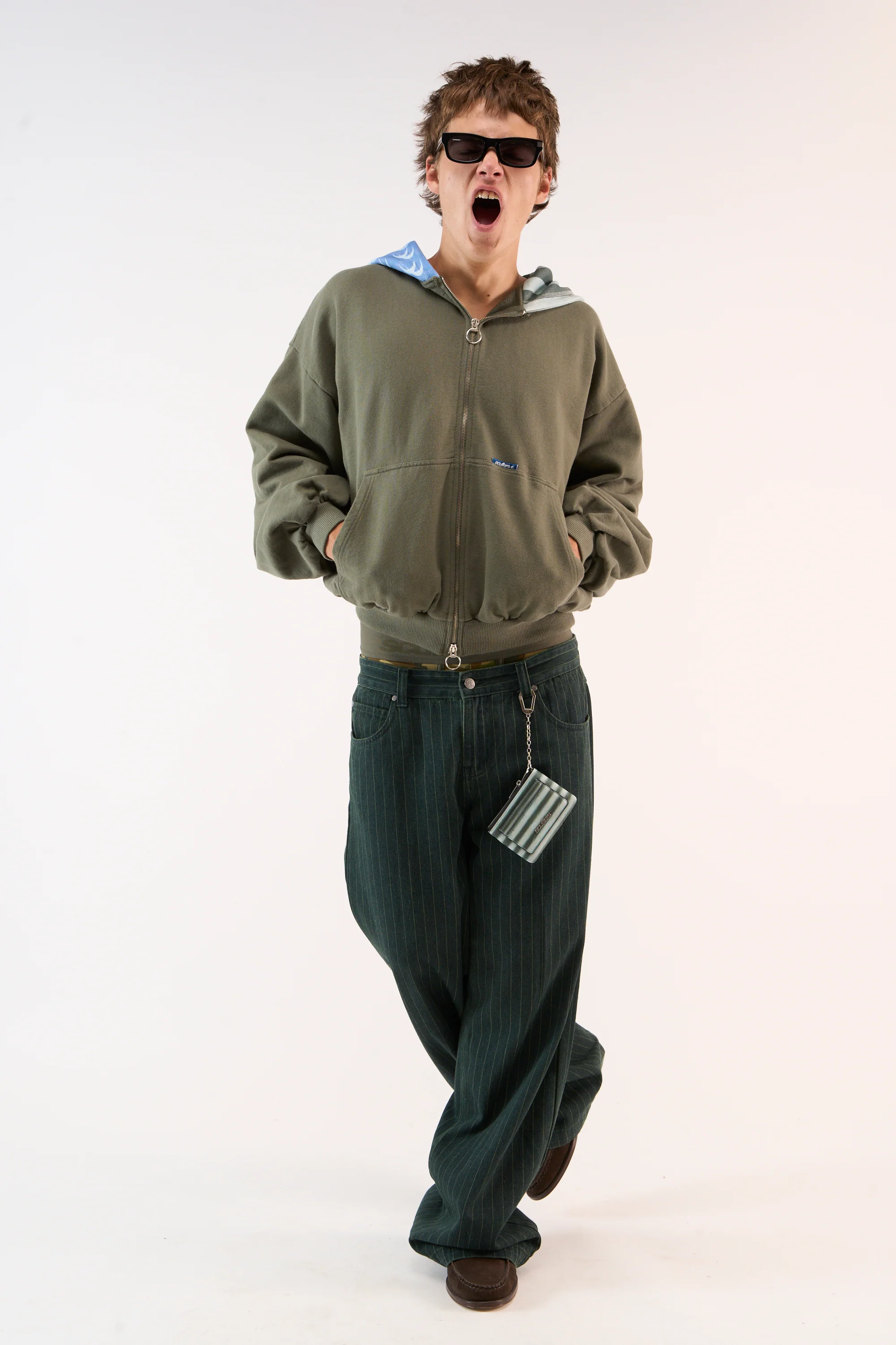 Nowhere Green Zipped Hoodie - Image 3
