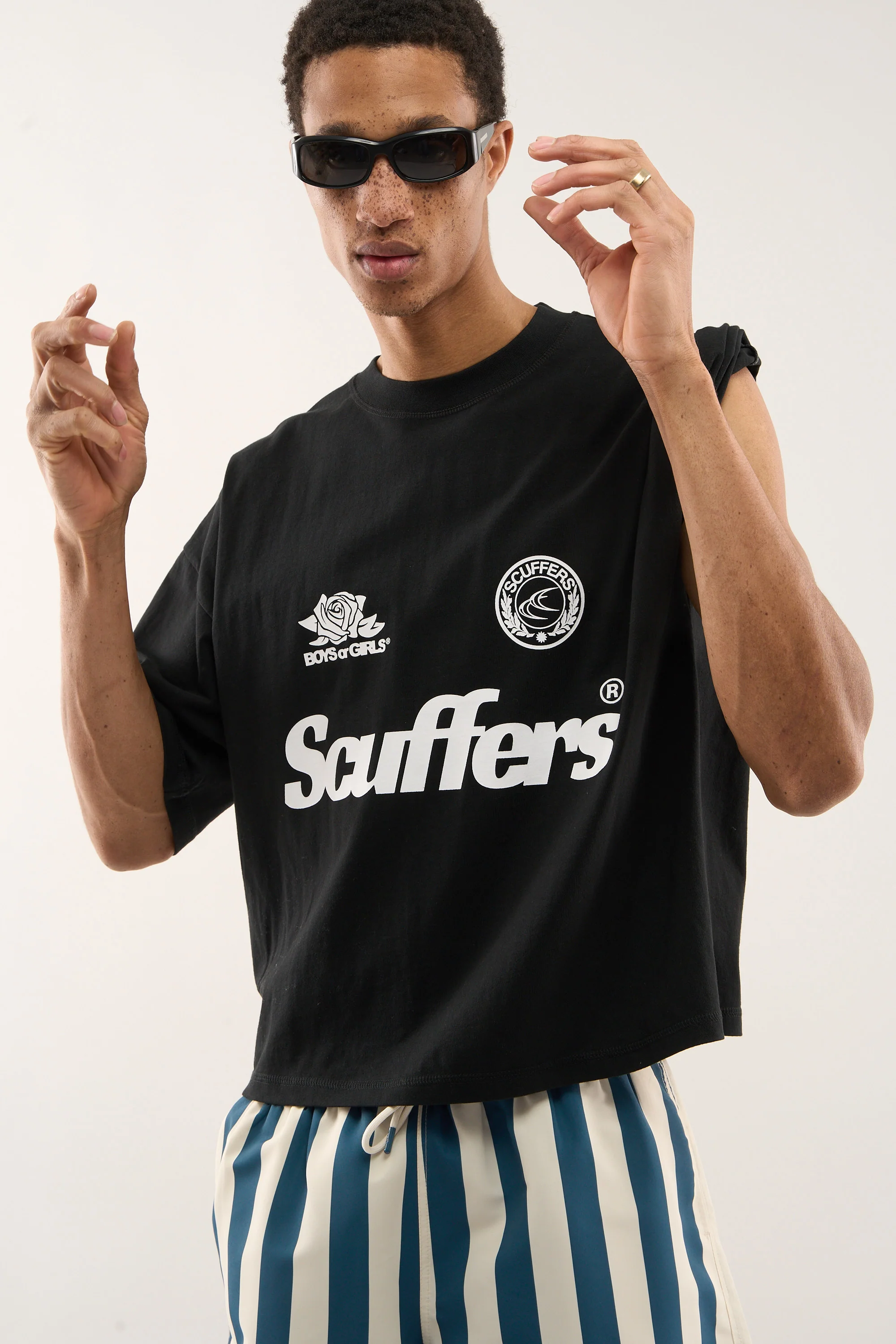 Pearl Black T-Shirt - Image 6