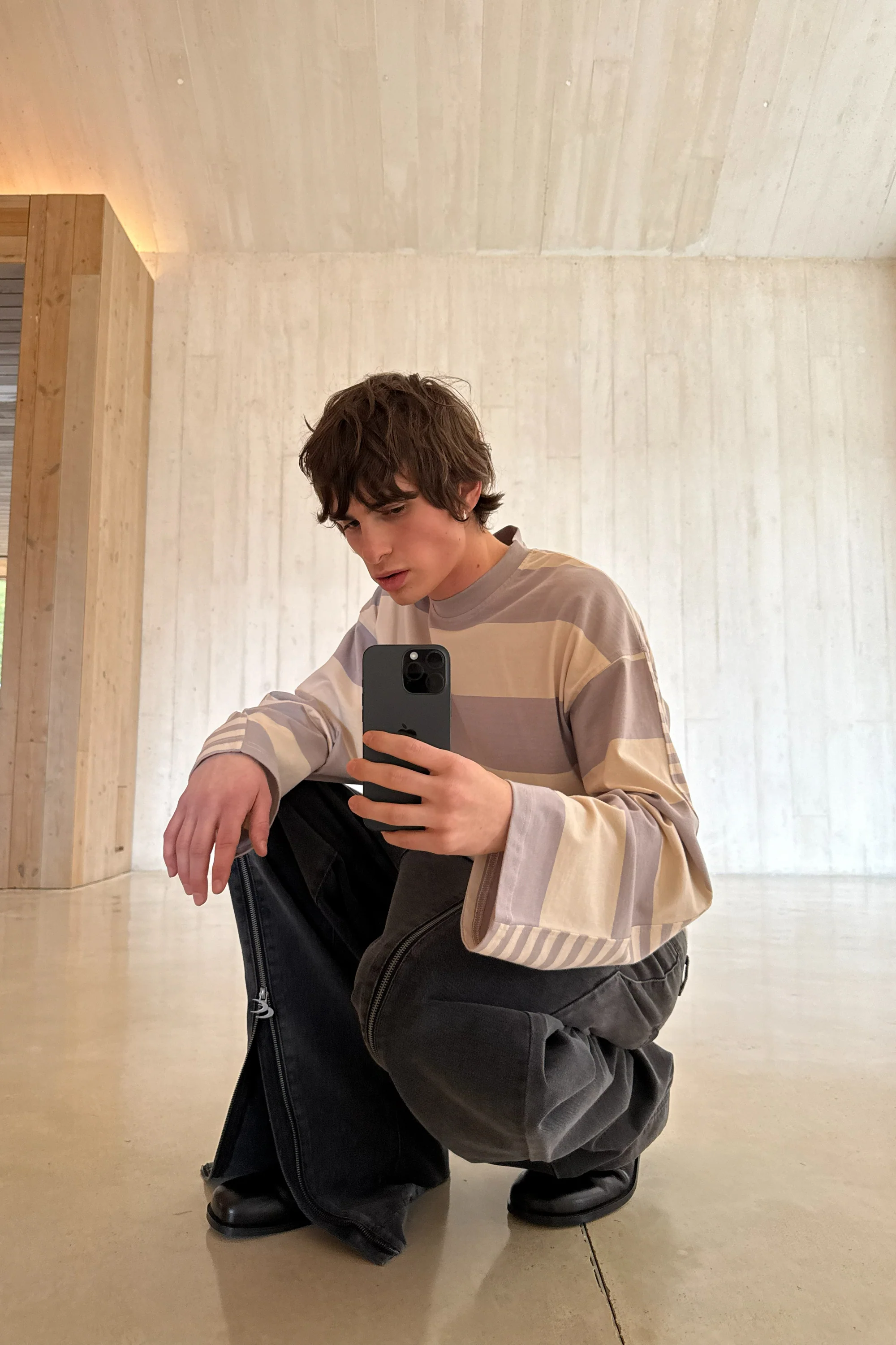 Picadilly Grey Longsleeve - Image 4