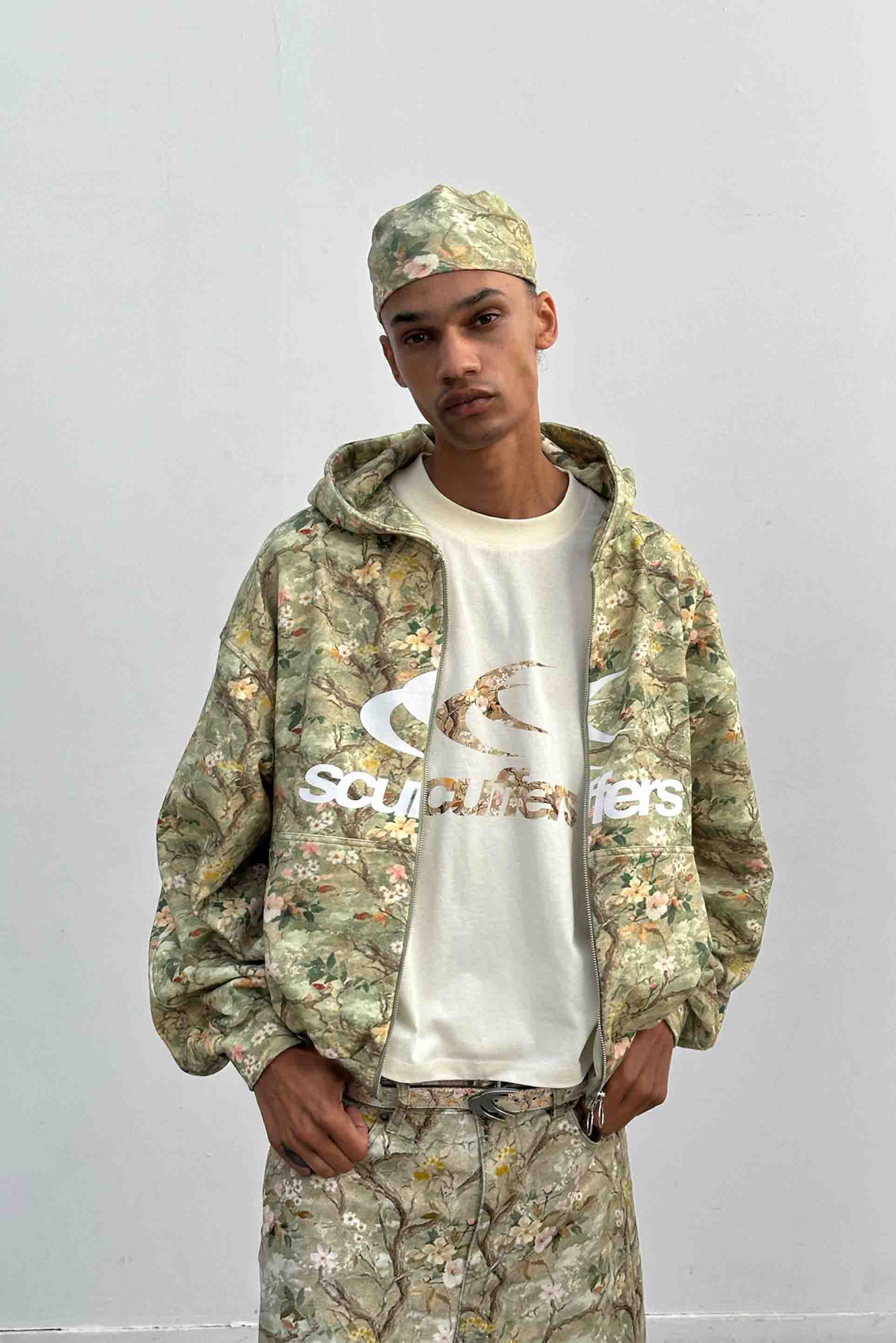 Real Flower Ecru T-Shirt - Image 7