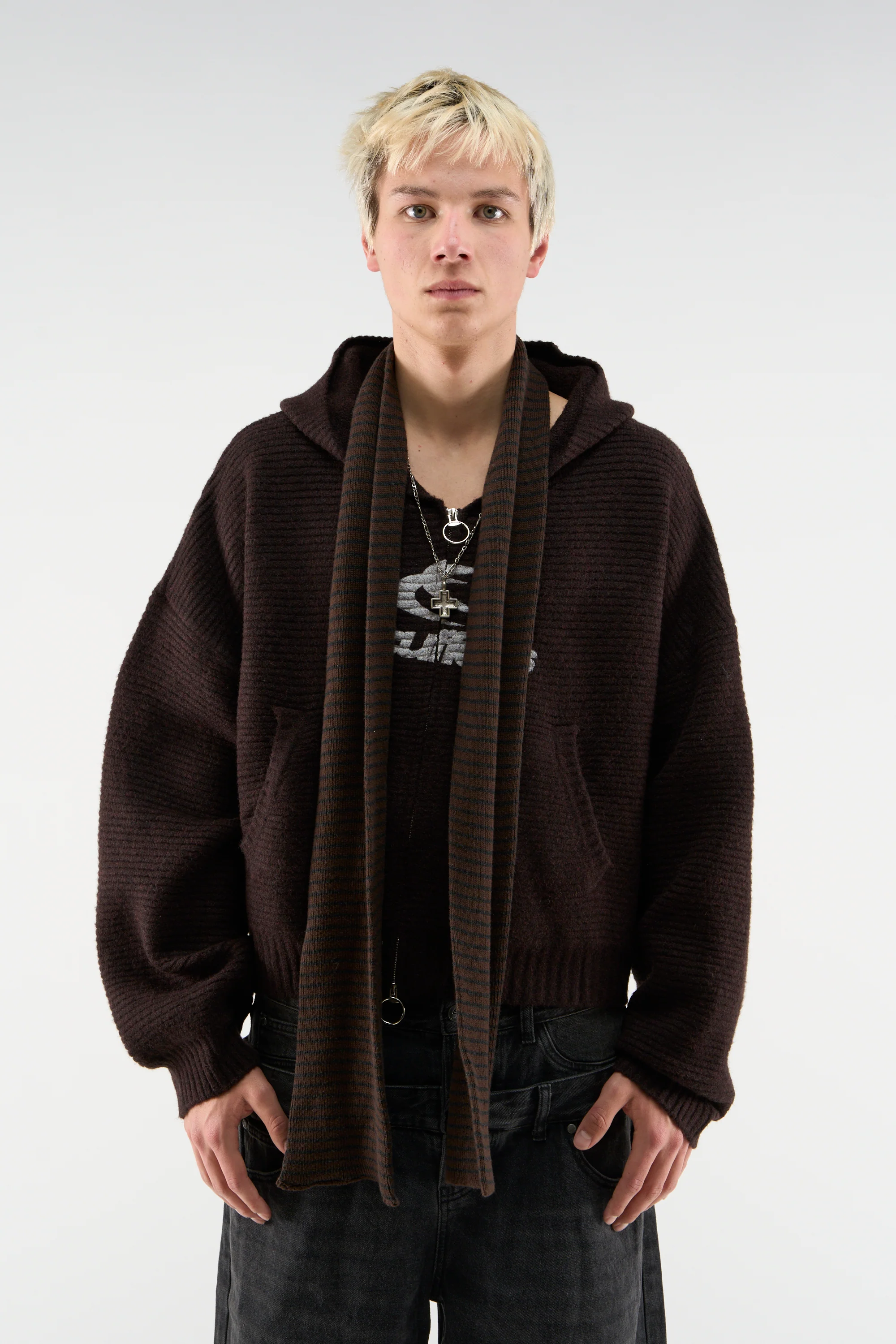 Roots Brown Knit Zipper - Image 2