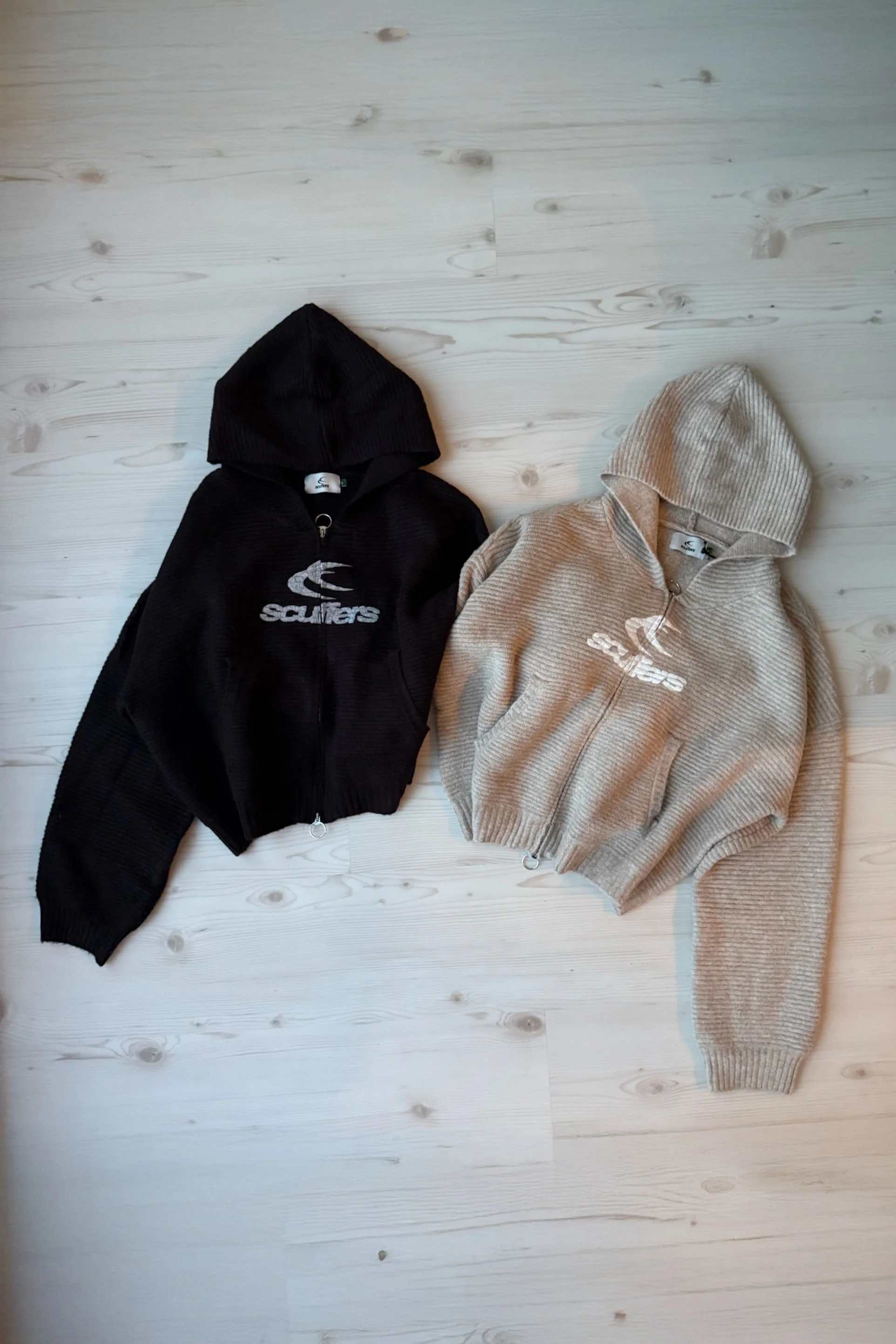 Roots Ecru Knit Zipper - Image 8
