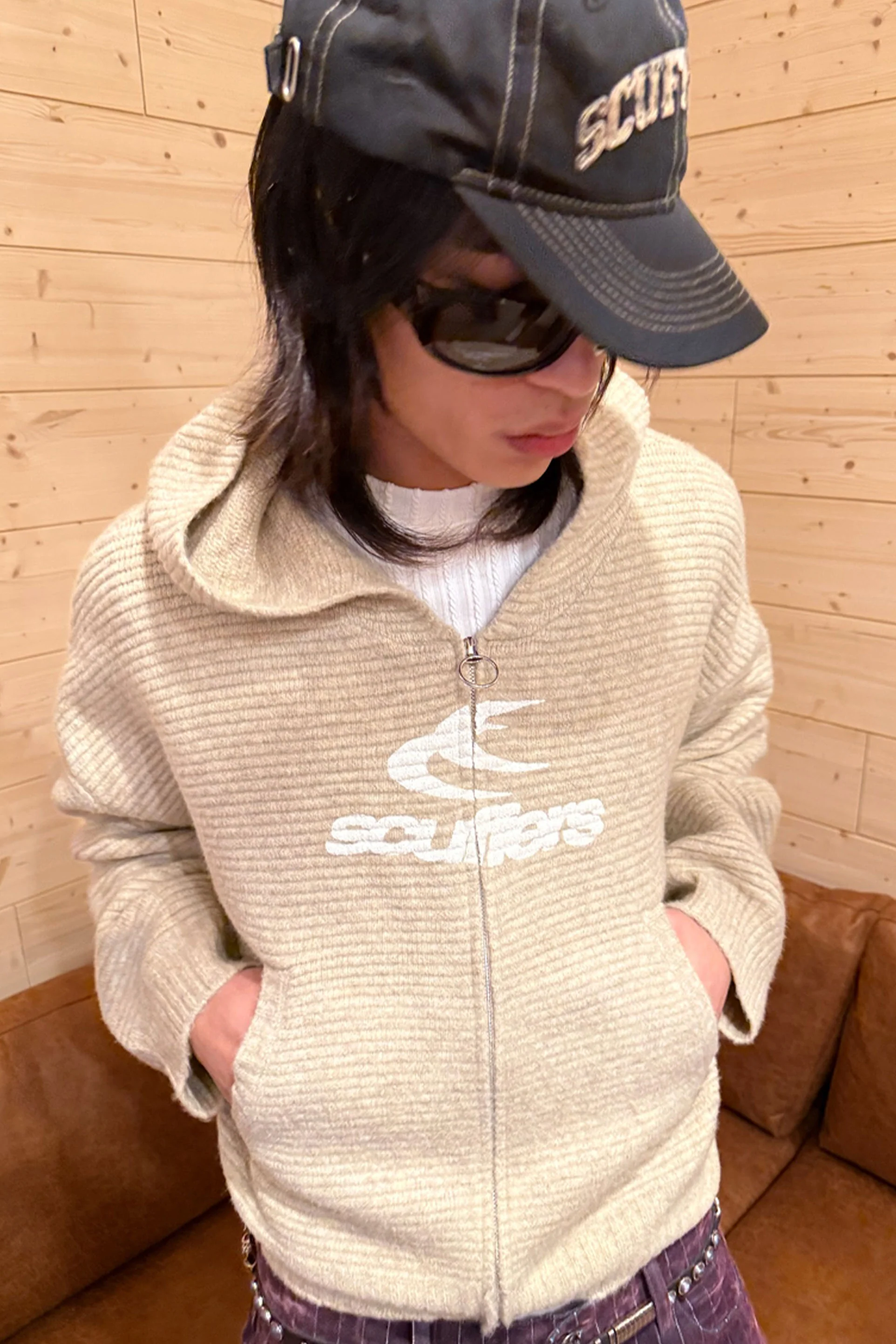 Roots Ecru Knit Zipper - Image 9