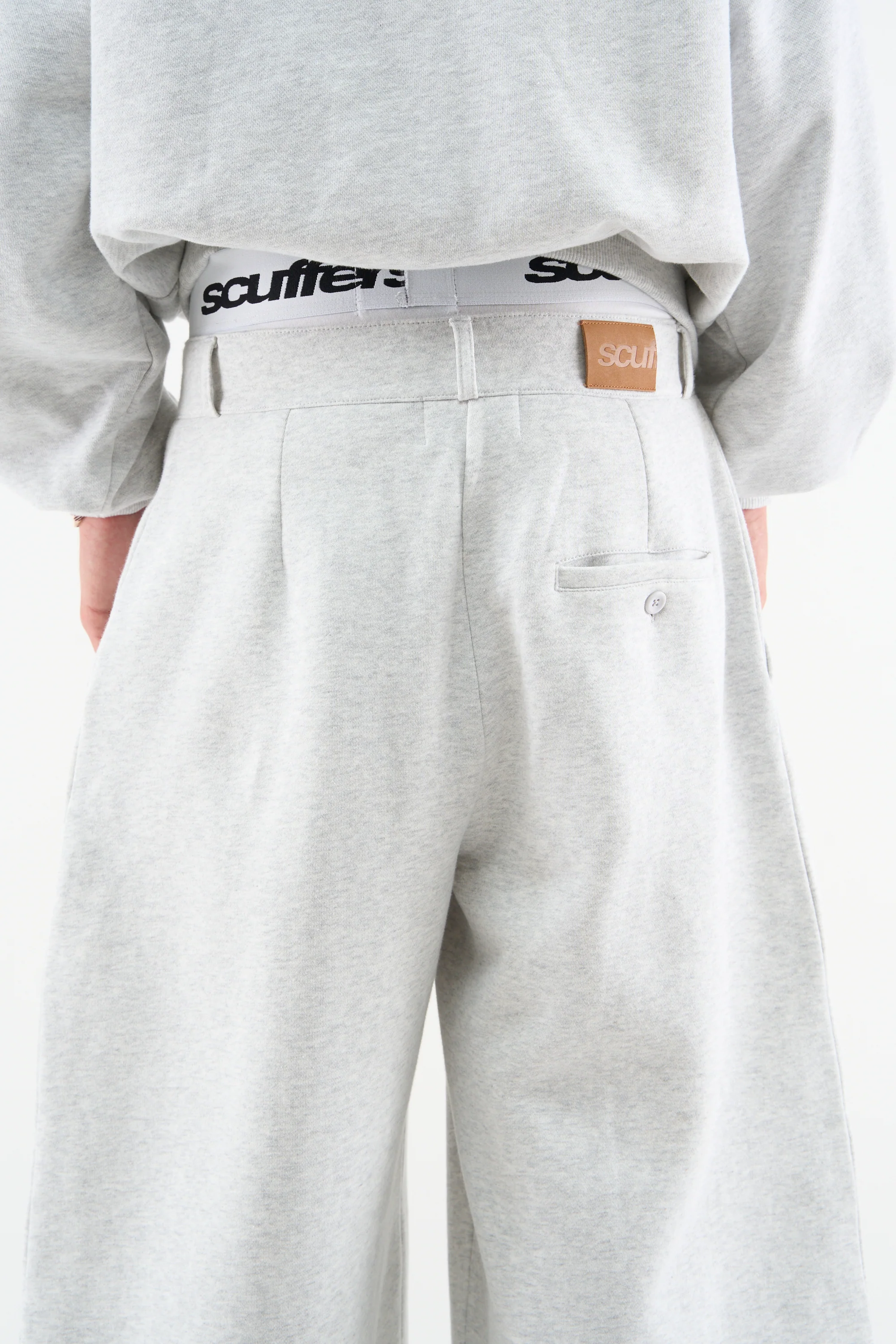 Shell Light Grey Sweatpants - Image 8