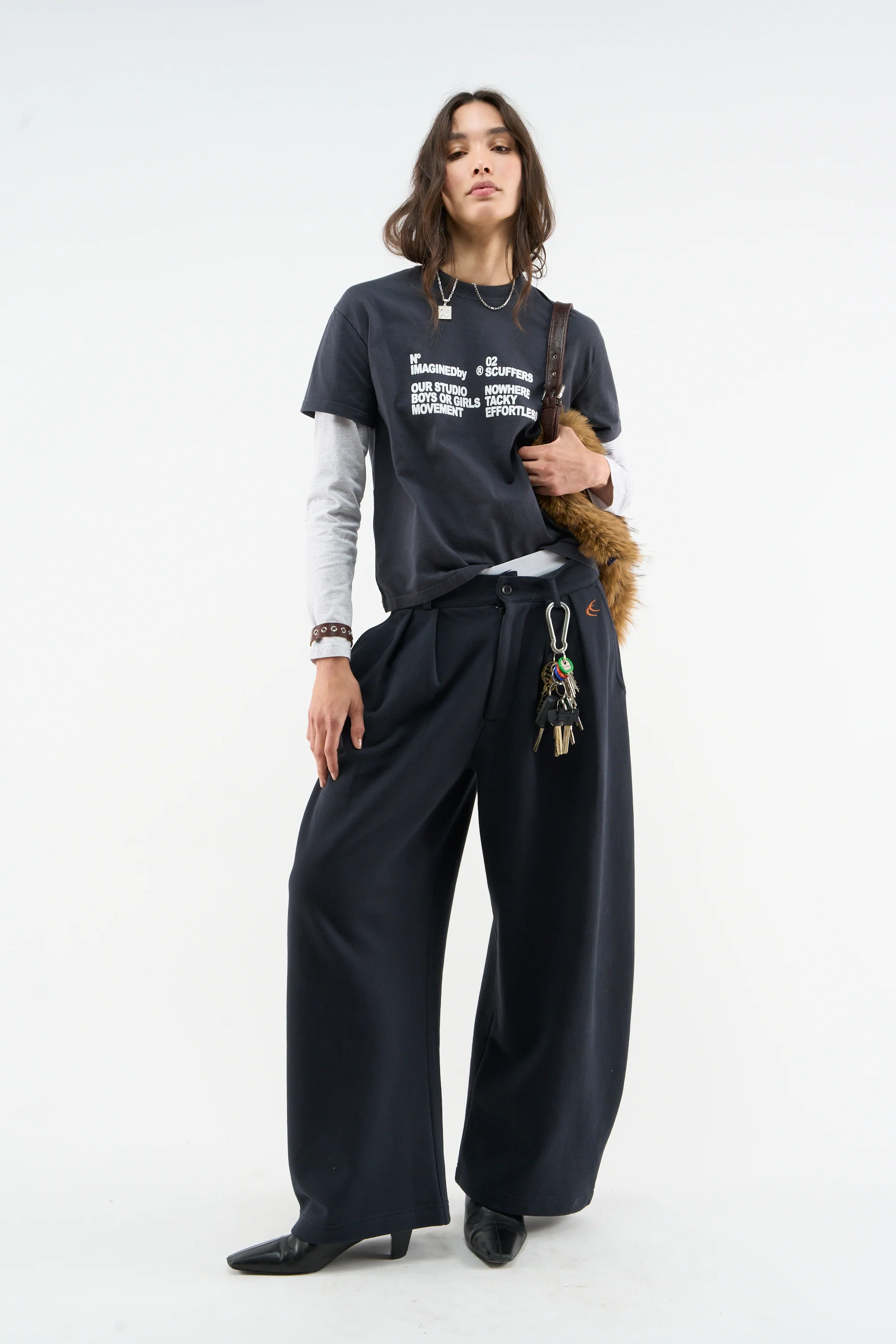 Shell Navy Blue Sweatpants - Image 6