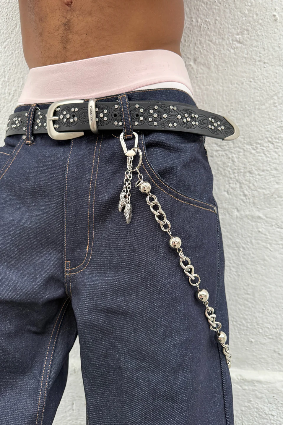 Sneaker Keychain - Image 4