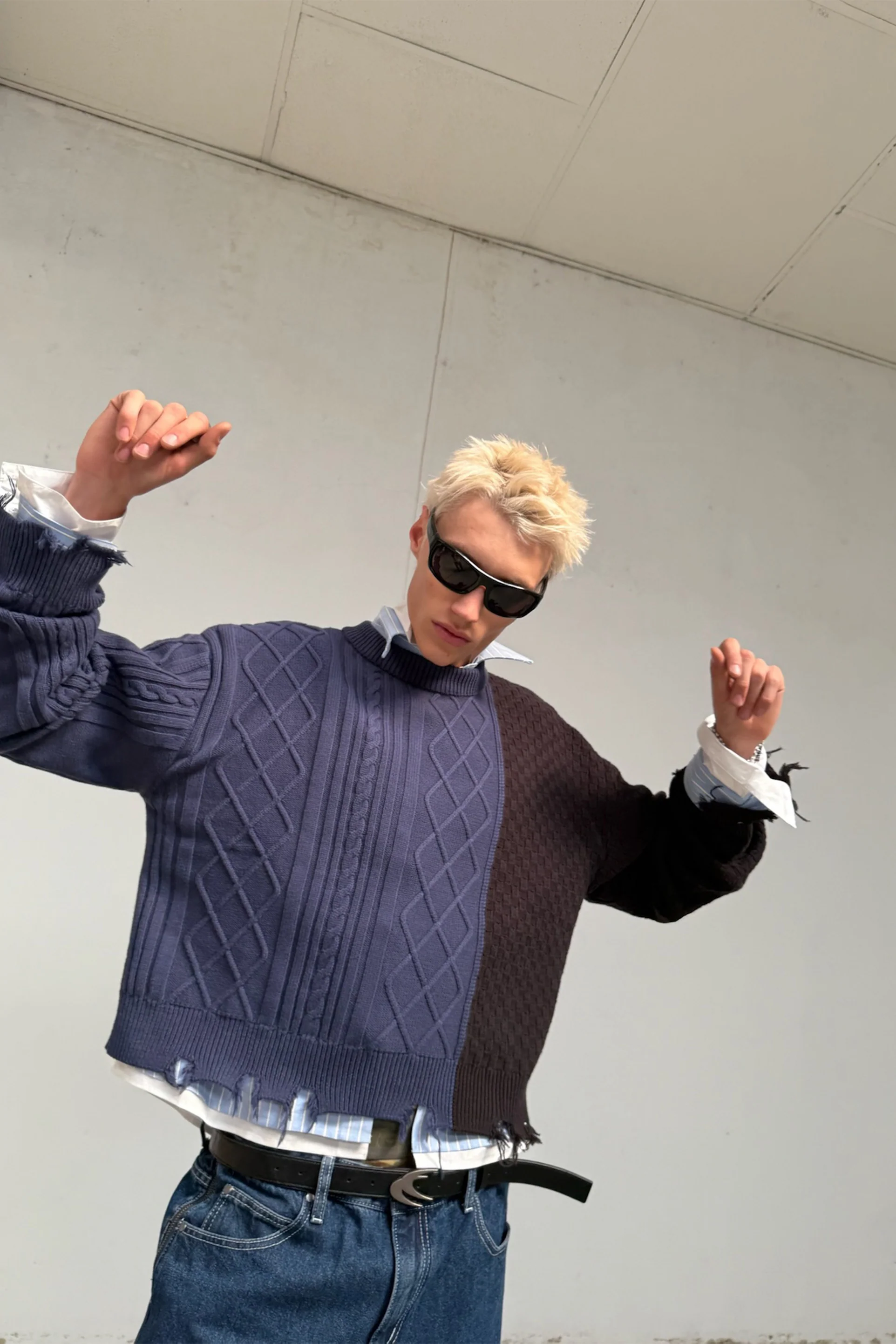 Split Blue Knit - Image 6