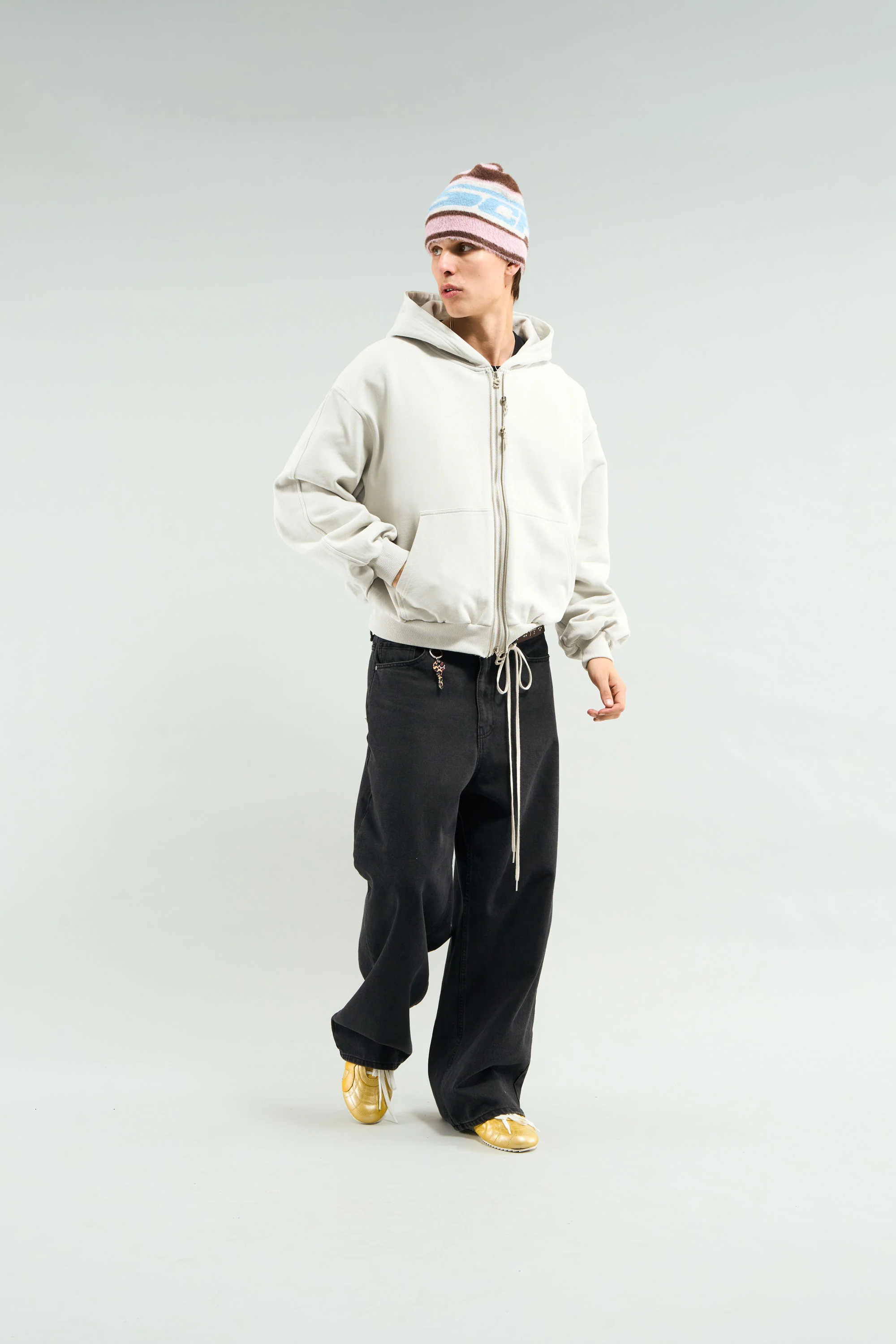 Steel Grey Zipper - Image 3