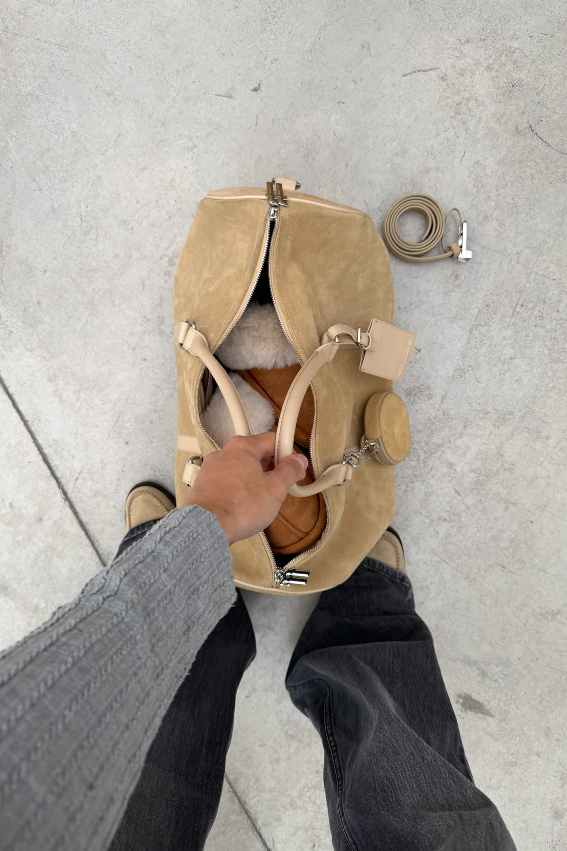 Suede Ecru Duffle Bag - Image 5