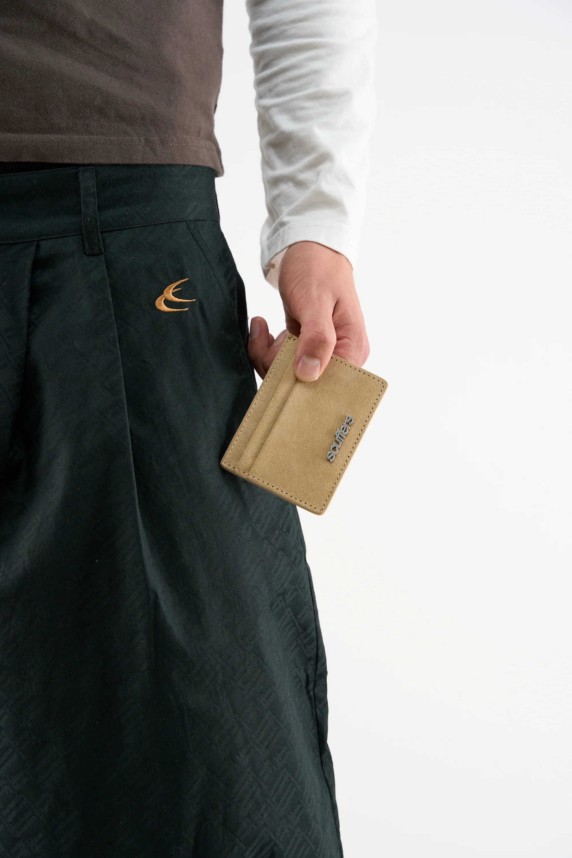 Suede Ecru Wallet - Image 3