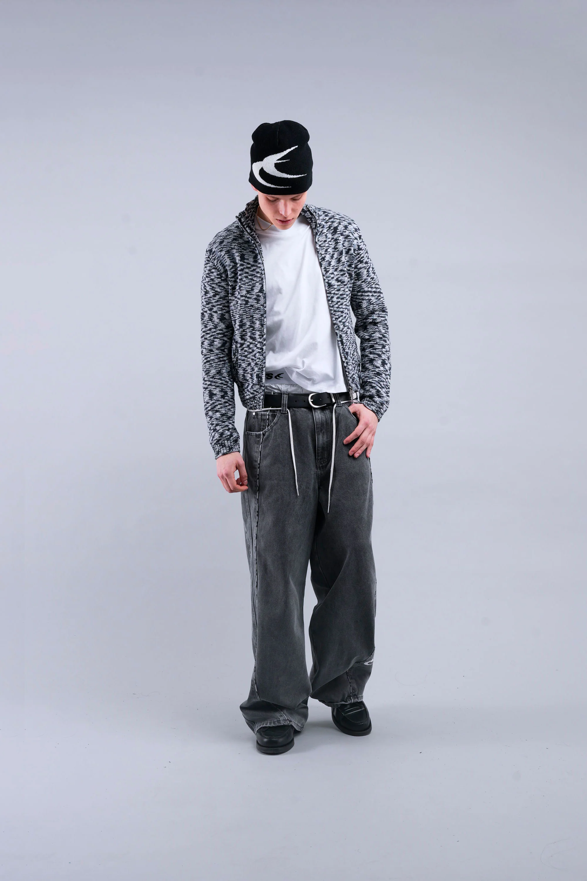 Tropic Grey Knit Zipper - Image 2