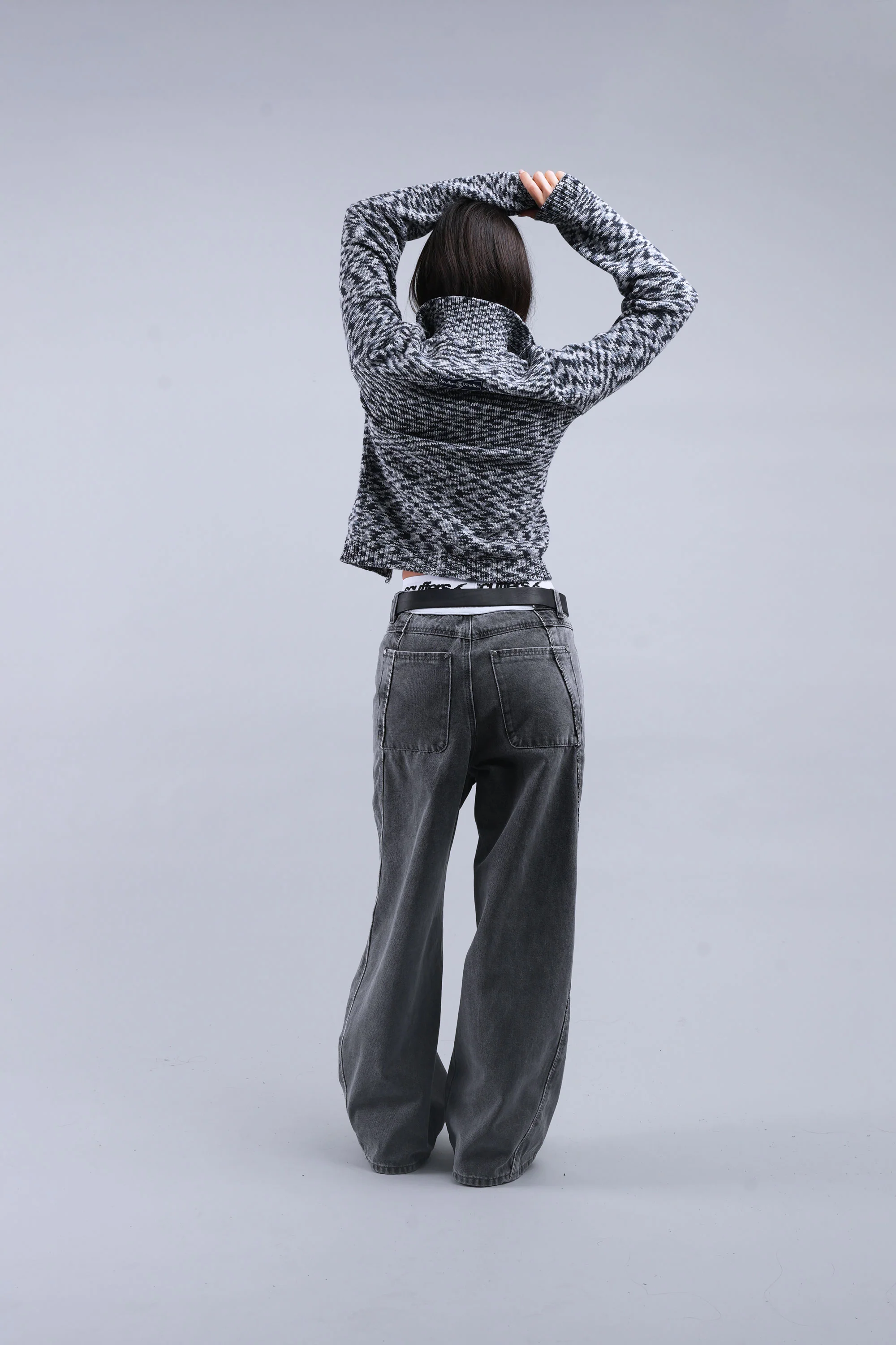 Tropic Grey Knit Zipper - Image 4