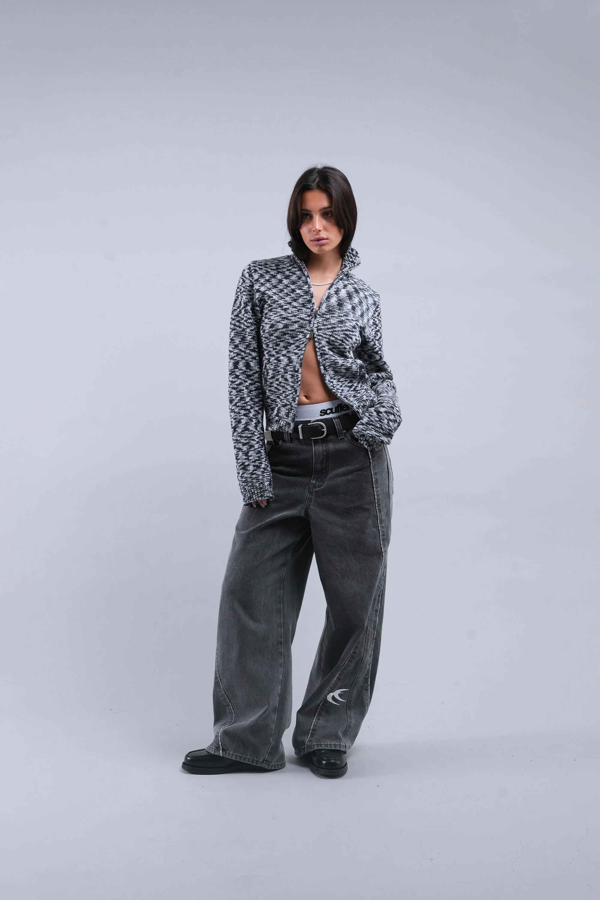 Tropic Grey Knit Zipper - Image 7