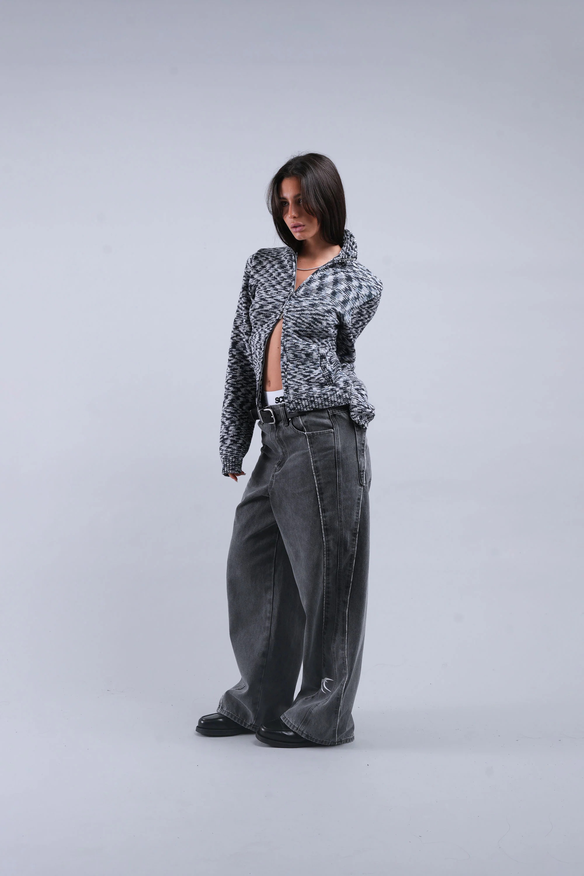 Tropic Grey Knit Zipper - Image 8