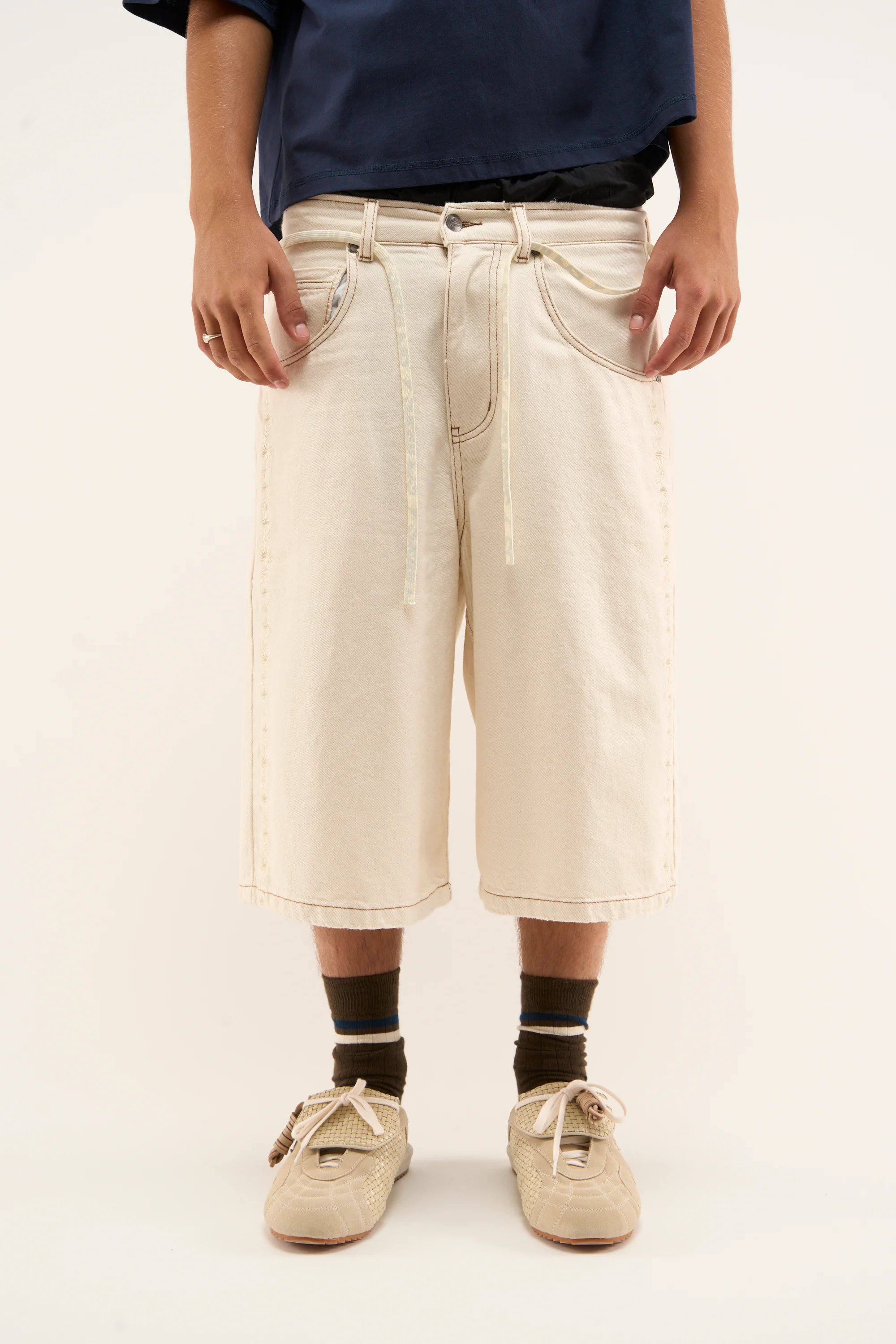 Woodstock Ecru Shorts - Image 2